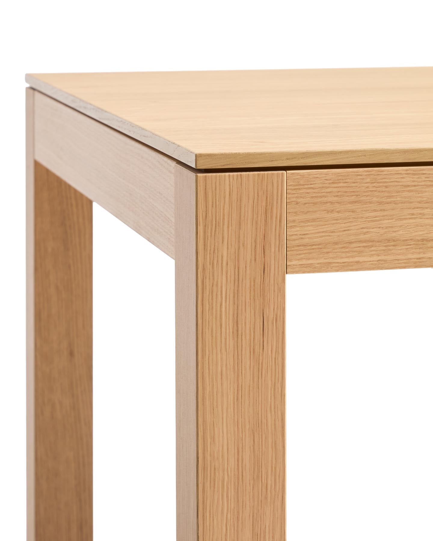Ausziehtisch Narevi aus Eichenfurnier mit naturfarbenem Finish 170 (230) x 80 cm in Braun präsentiert im Onlineshop von KAQTU Design AG. Esstisch ist von Kave Home