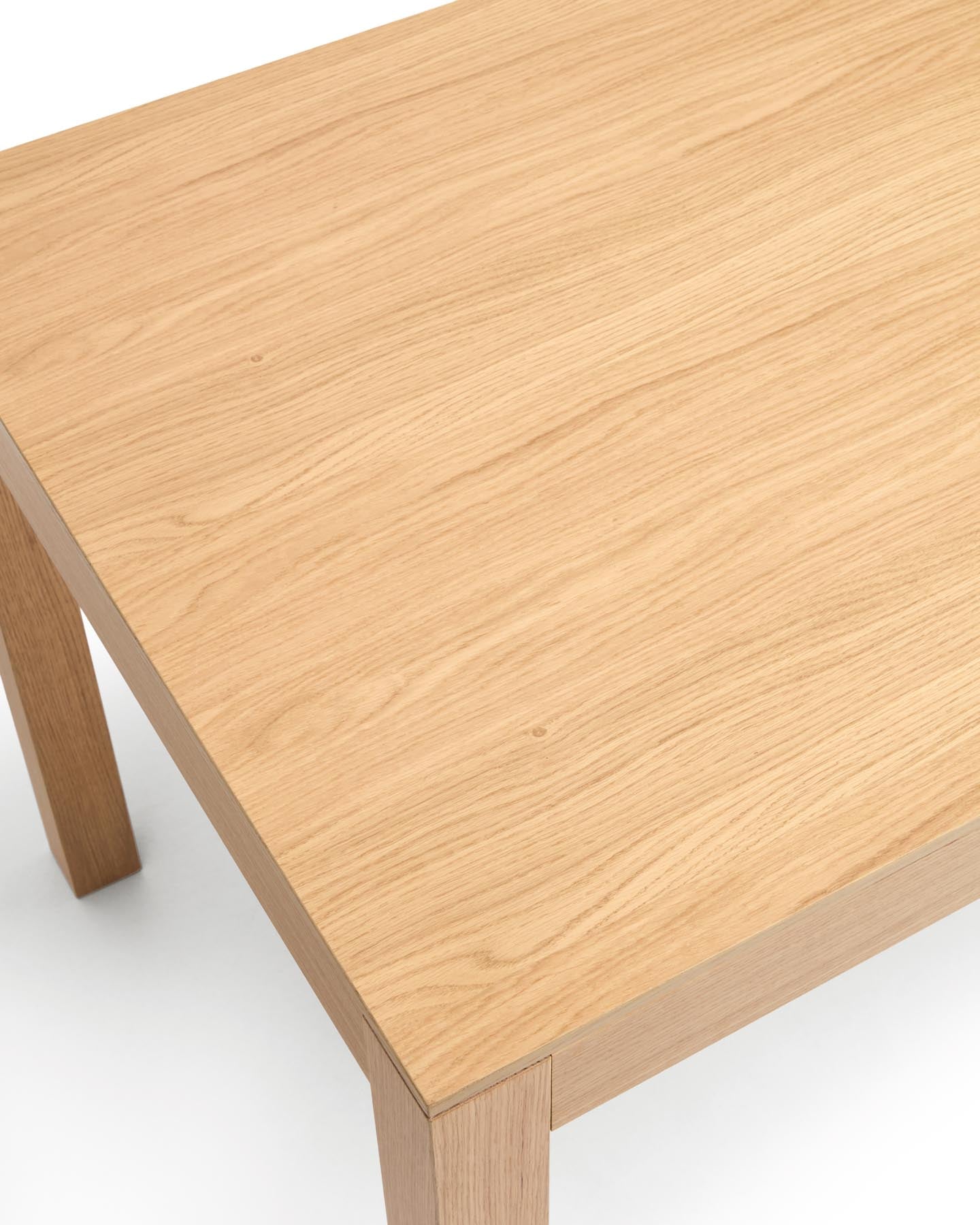 Ausziehtisch Narevi aus Eichenfurnier mit naturfarbenem Finish 170 (230) x 80 cm in Braun präsentiert im Onlineshop von KAQTU Design AG. Esstisch ist von Kave Home