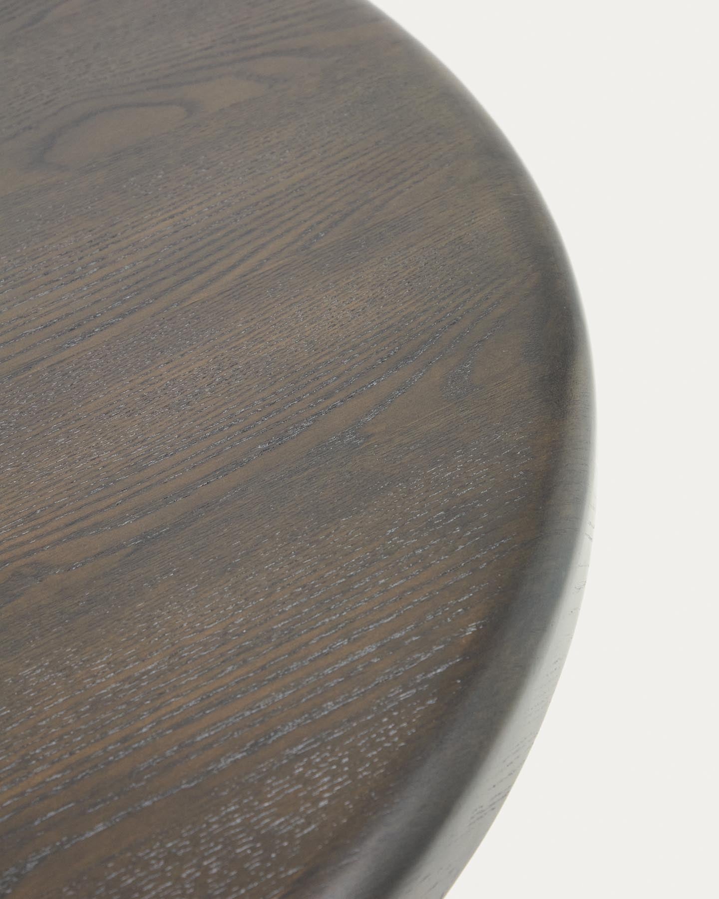 Mailen ovaler Tisch aus Eschenfurnier mit dunklem Finish Ø 180 x 105 cm in Dunkelbraun präsentiert im Onlineshop von KAQTU Design AG. Esstisch ist von Kave Home