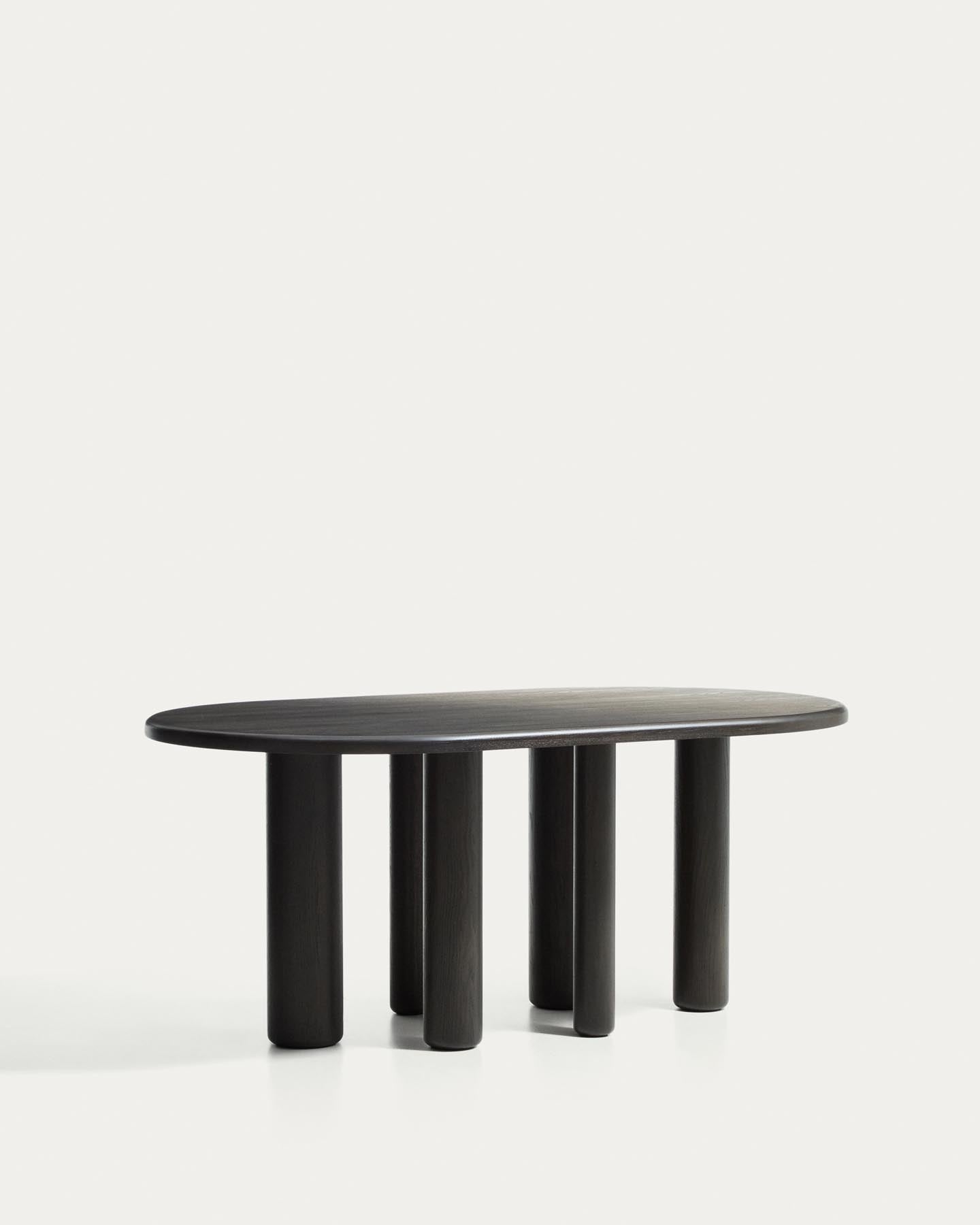 Mailen ovaler Tisch aus Eschenfurnier mit dunklem Finish Ø 180 x 105 cm in Dunkelbraun präsentiert im Onlineshop von KAQTU Design AG. Esstisch ist von Kave Home