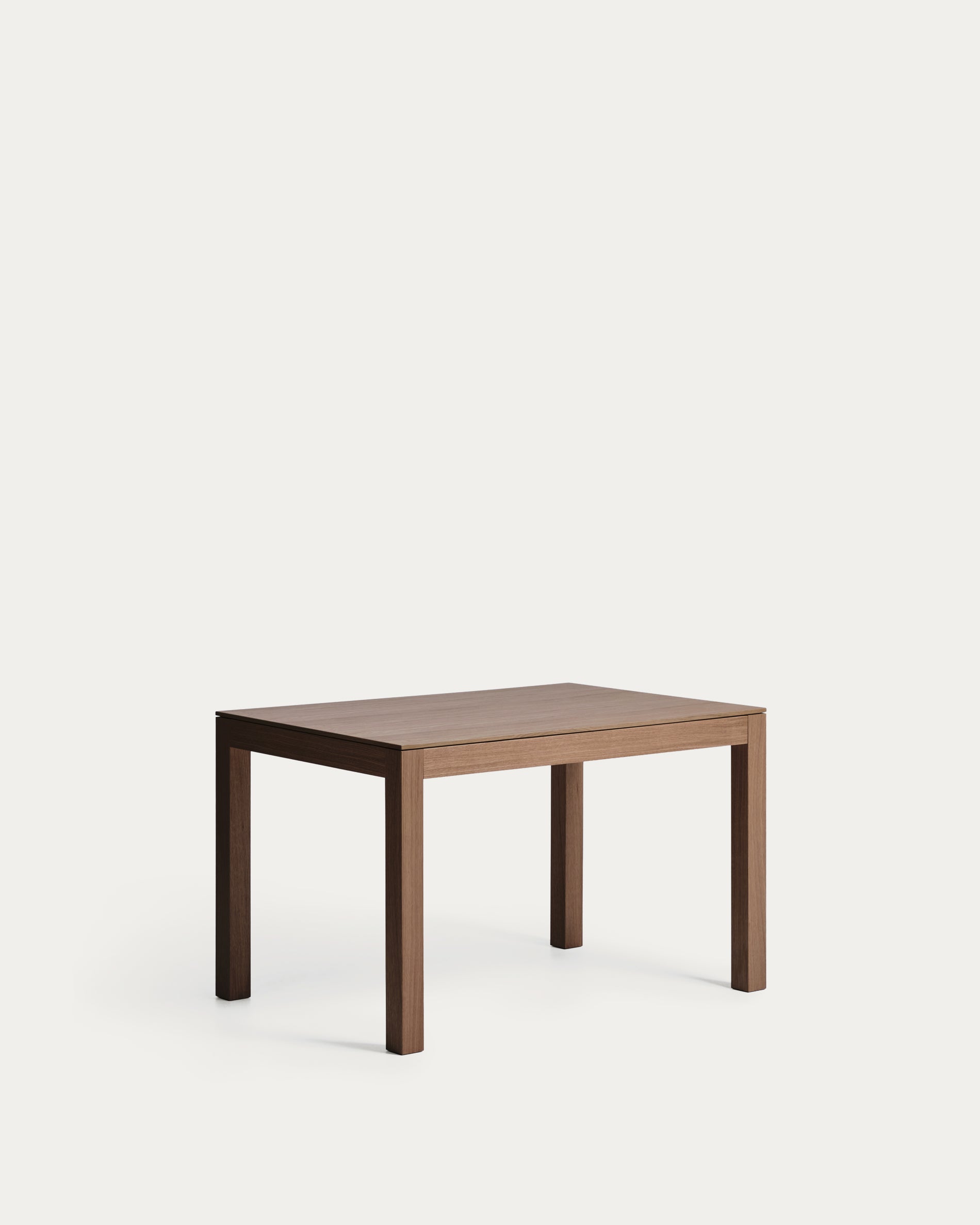 Ausziehtisch Narevi aus Eichenfurnier mit Walnuss-Finish 130 (190) x 80 cm in Dunkelbraun präsentiert im Onlineshop von KAQTU Design AG. Esstisch ist von Kave Home