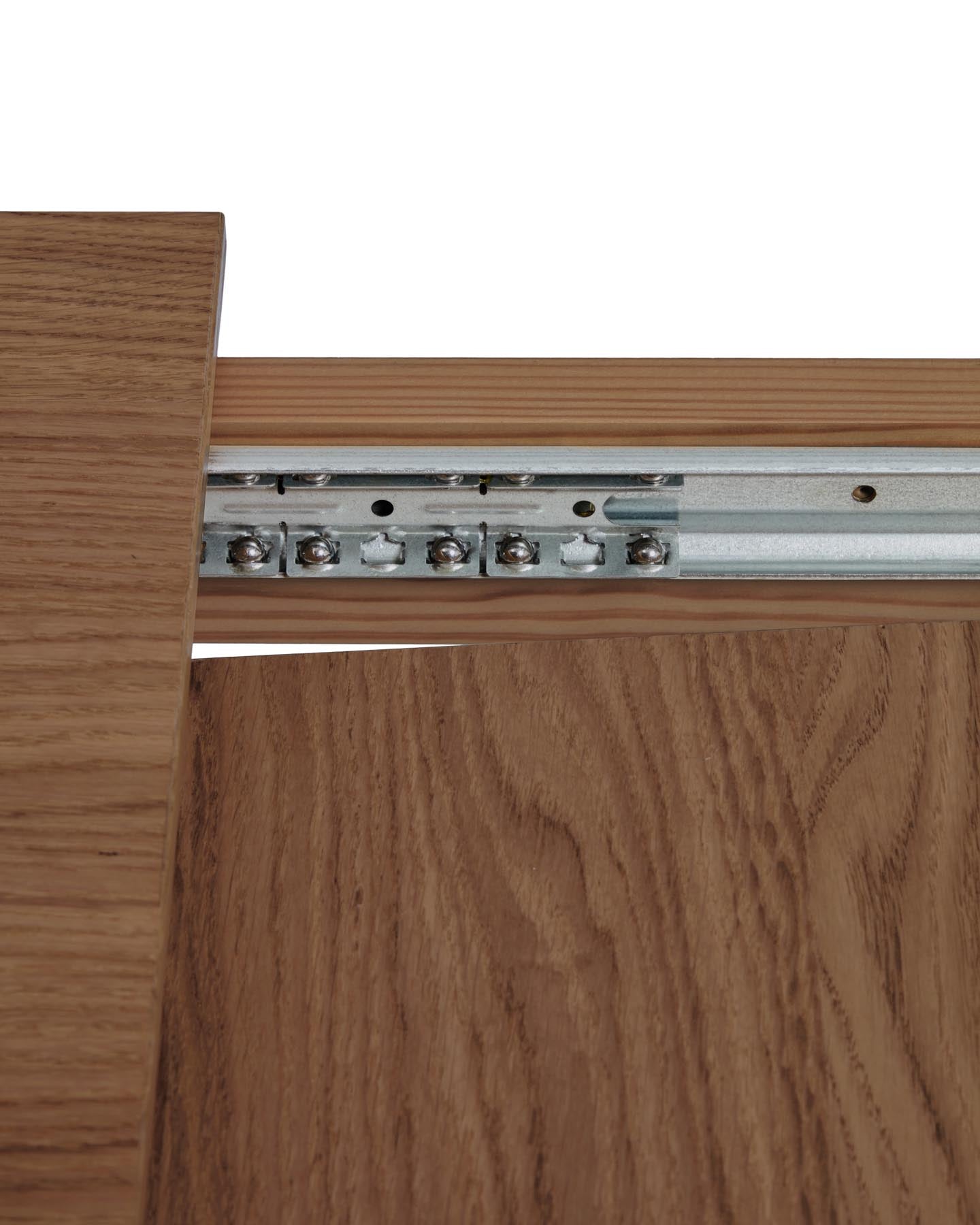 Ausziehtisch Narevi aus Eichenfurnier mit Walnuss-Finish 210 (270) x 100 cm in Dunkelbraun präsentiert im Onlineshop von KAQTU Design AG. Esstisch ist von Kave Home