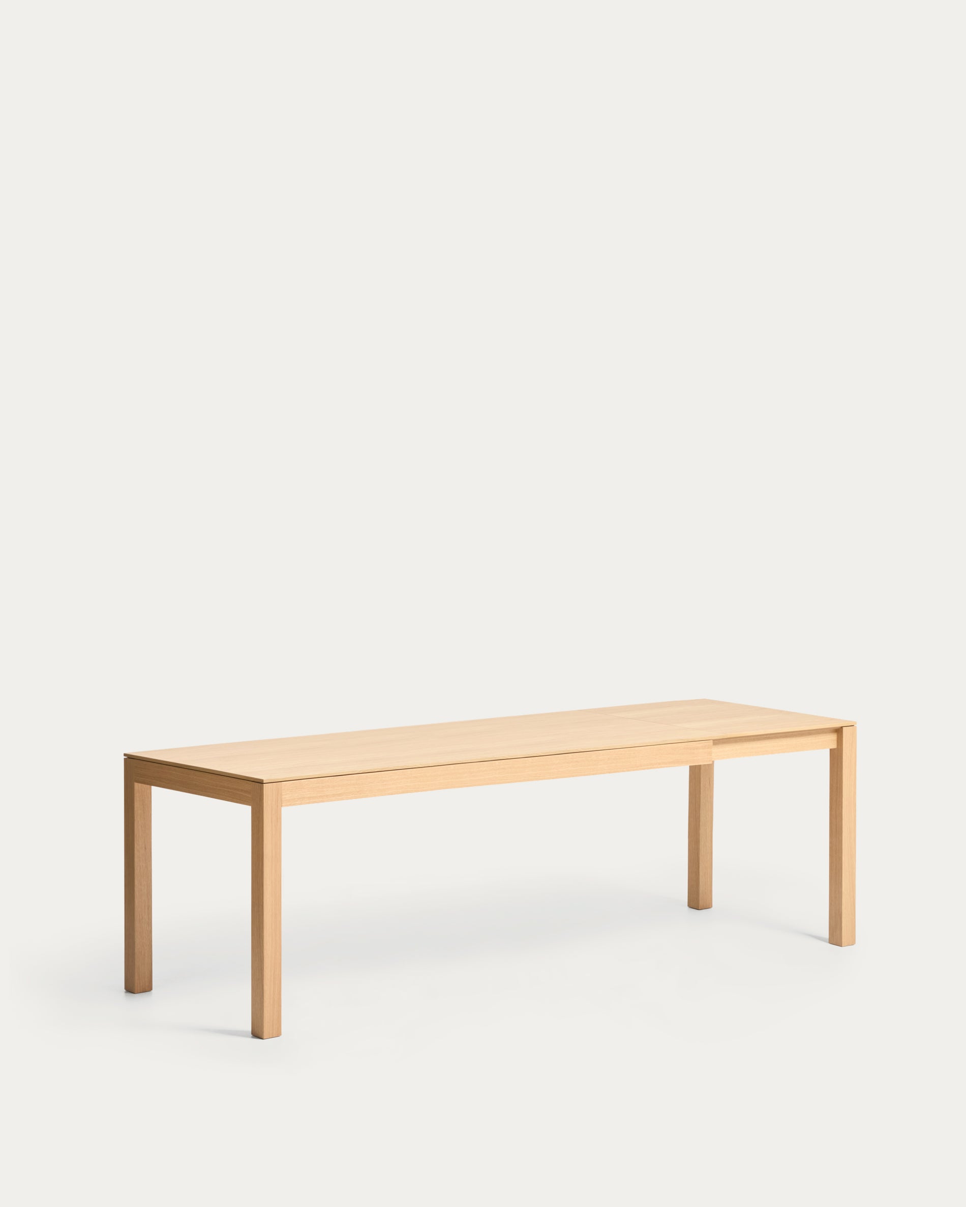 Ausziehtisch Narevi aus Eichenfurnier mit naturfarbenem Finish 210 (270) x 100 cm in Braun präsentiert im Onlineshop von KAQTU Design AG. Esstisch ist von Kave Home
