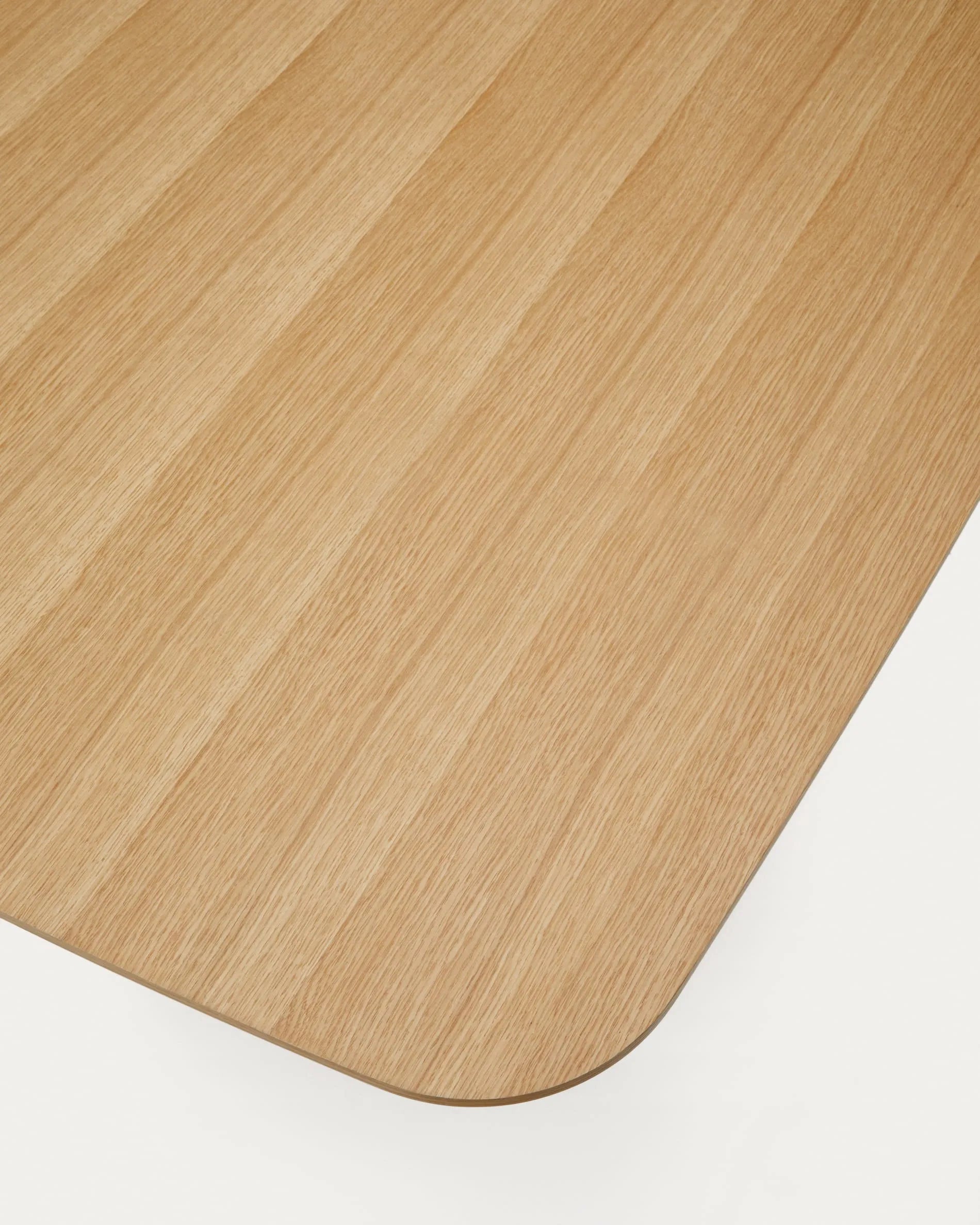 Moderner Litto Tisch aus Eichenfurnier, 240 x 100 cm, von Kave Home. Ideal für elegante Wohn- und Esszimmer.