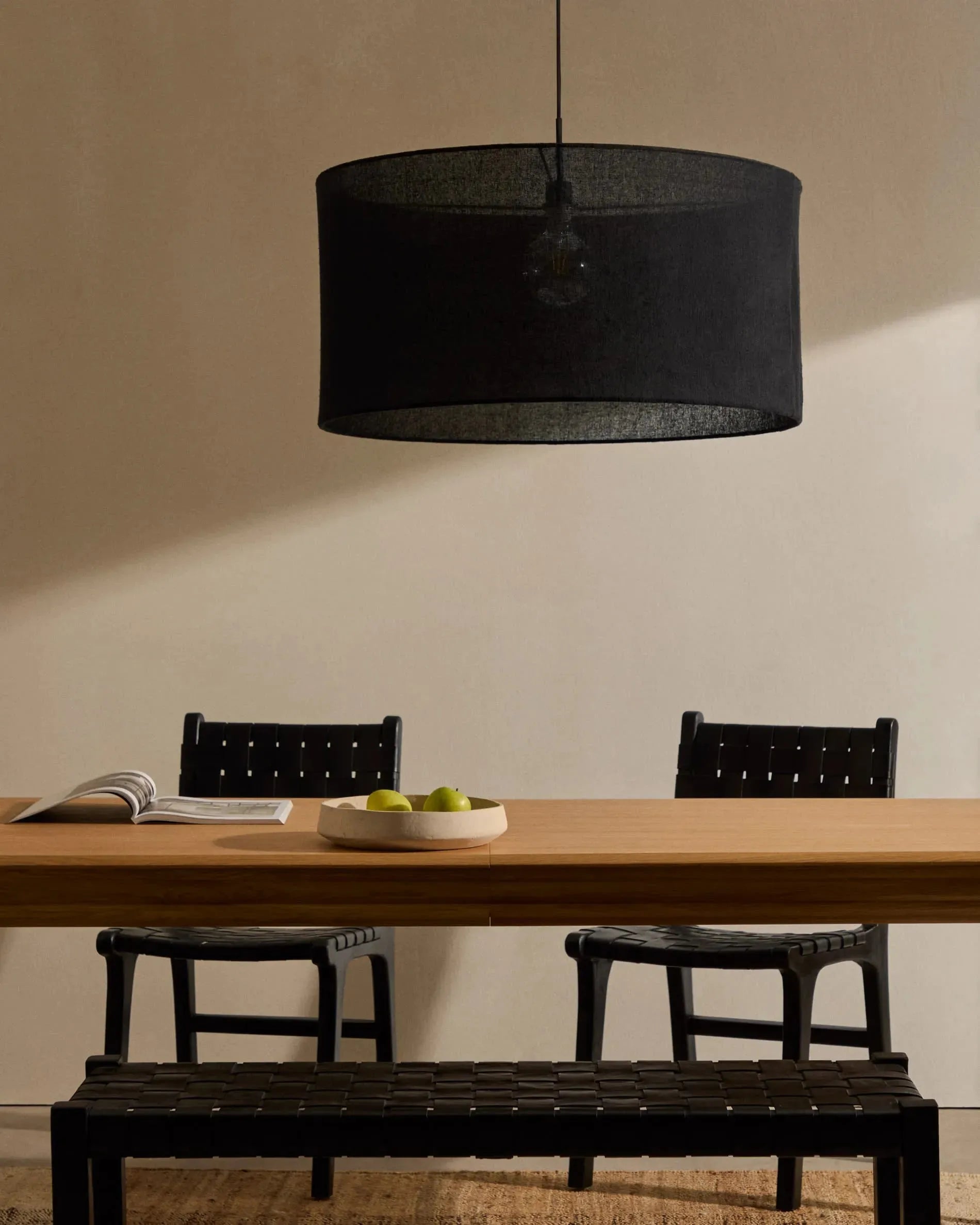 Moderner Lenon Ausziehtisch aus FSC-zertifiziertem Eichenholz, naturfarben, 160-200x90 cm, perfekt für stilvolle Esszimmer.