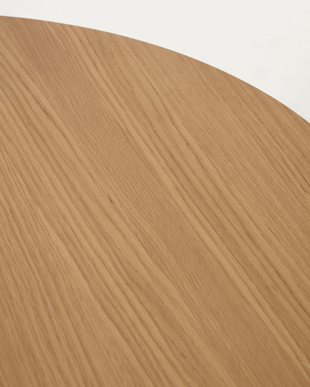 Runder Ausziehtisch Oqui MDF mit Eichenfurnier und Beinen aus Massivholz 90 (170) x 90 cm in Natur präsentiert im Onlineshop von KAQTU Design AG. Esstisch ist von Kave Home