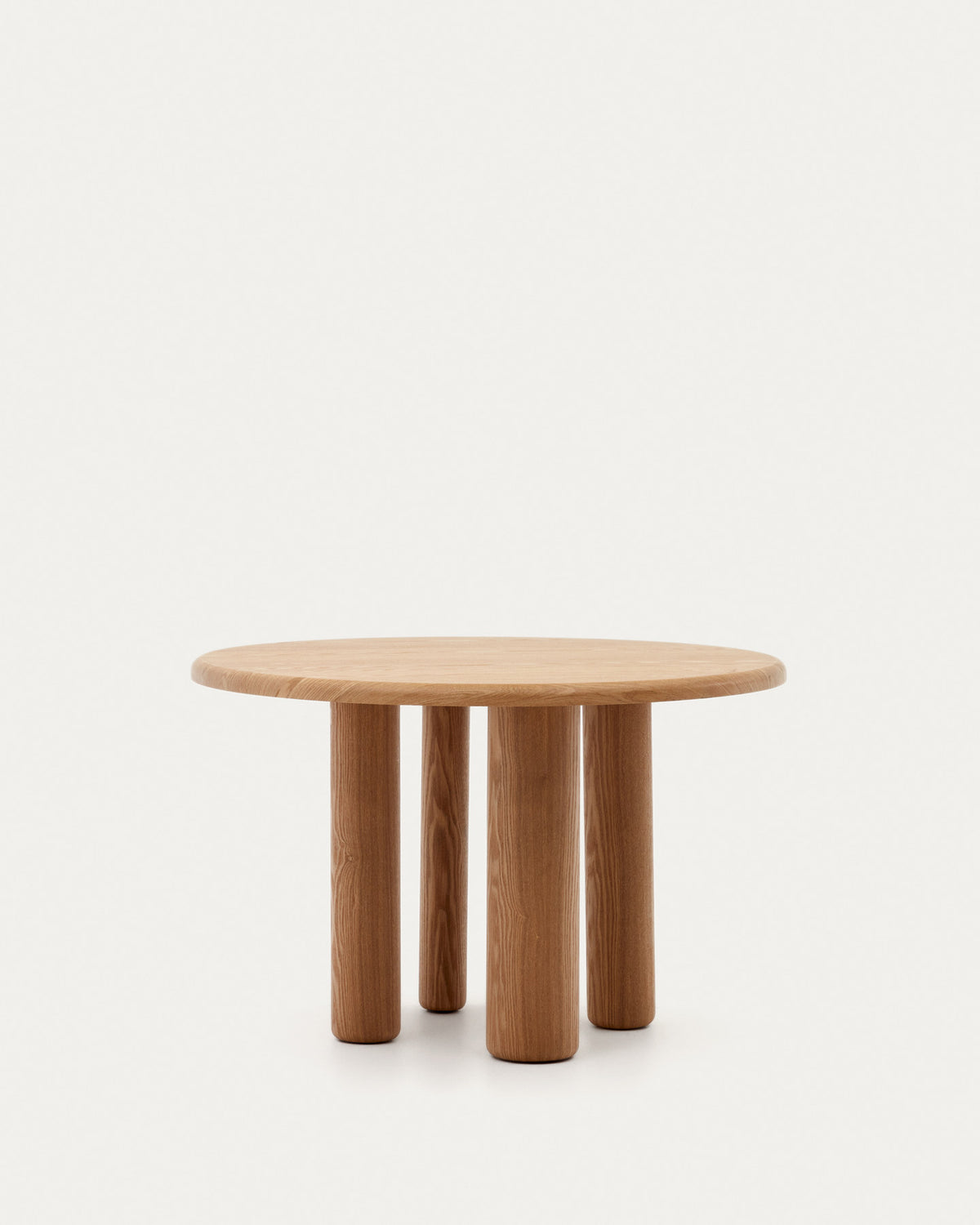 Mailen runder Tisch aus Eschenfurnier mit natürlichem Finish Ø 120 cm in Natur präsentiert im Onlineshop von KAQTU Design AG. Esstisch ist von Kave Home