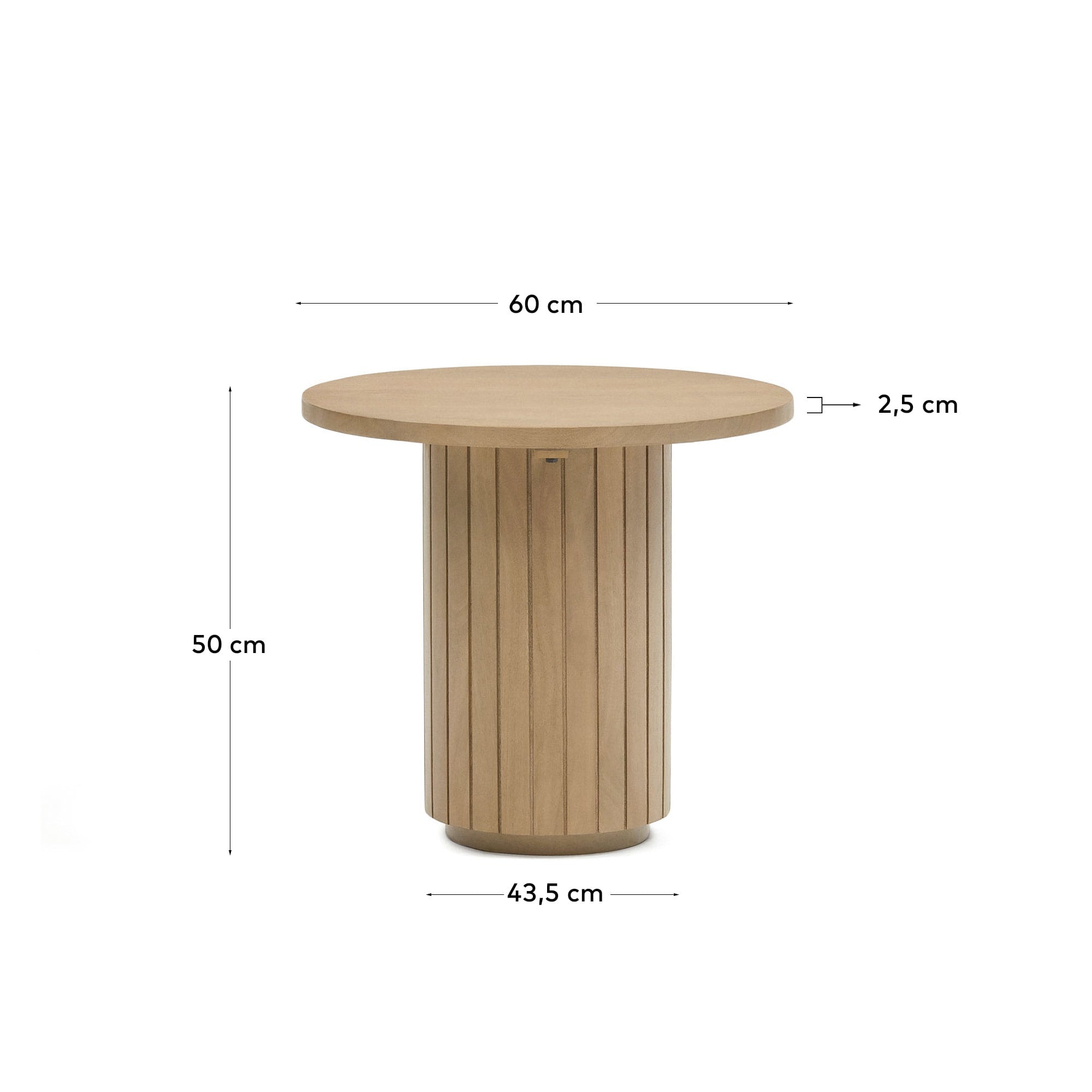 Der Licia Beistelltisch aus robustem Mangoholz bietet stilvolle Funktionalität und natürliche Eleganz für Ihr Zuhause.