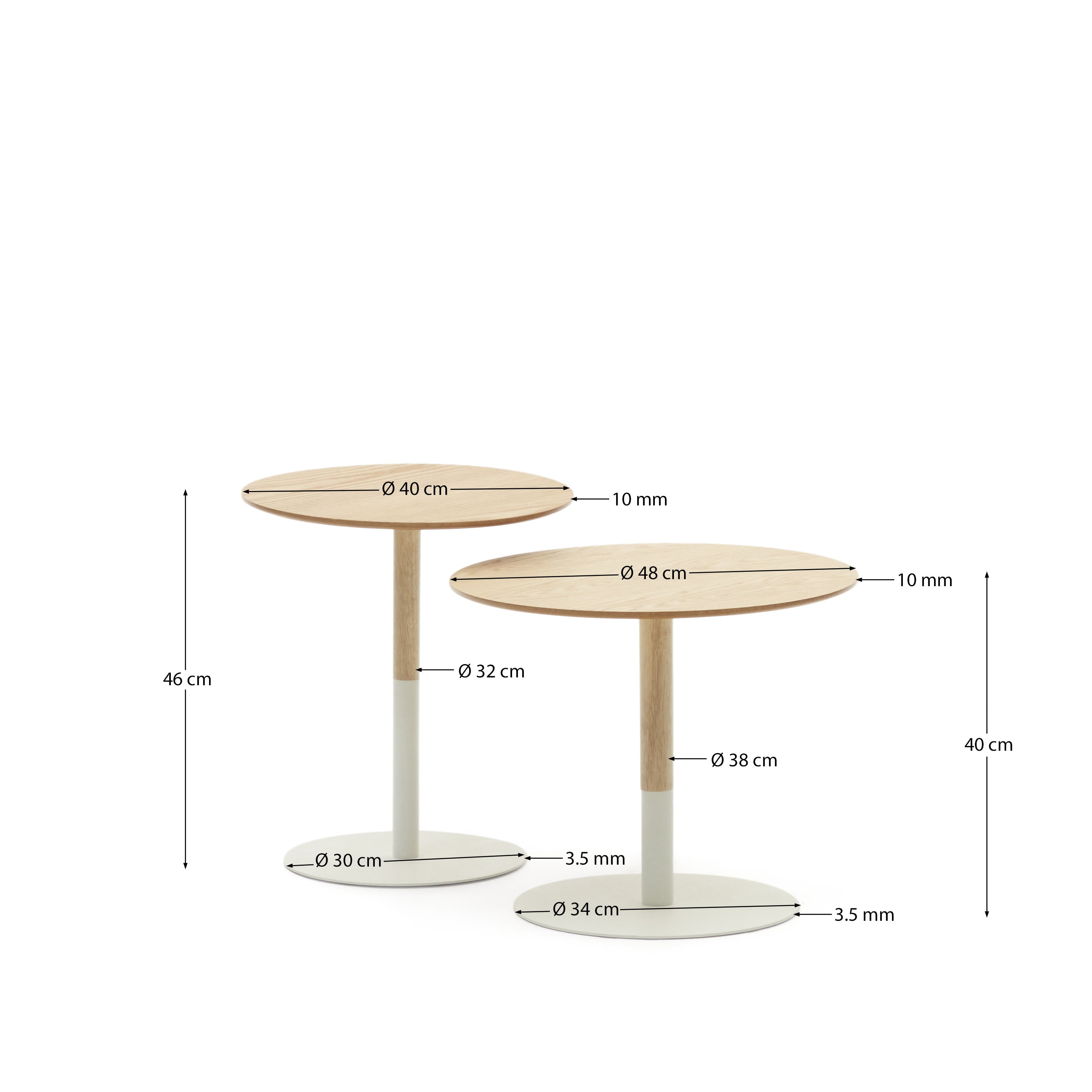 Stilvolles Beistelltisch-Set aus Eichenfurnier und mattweißem Metall, perfekt für skandinavische Wohnkonzepte und flexible Einsatzmöglichkeiten.