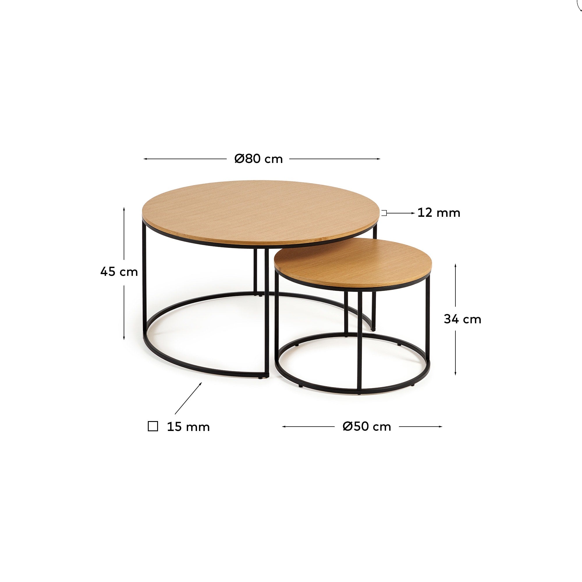 Entdecken Sie das Yoana Set: Zwei stilvolle Beistelltische aus Eichenfurnier und robustem, schwarz lackiertem Metall – ideal für jedes moderne Zuhause.