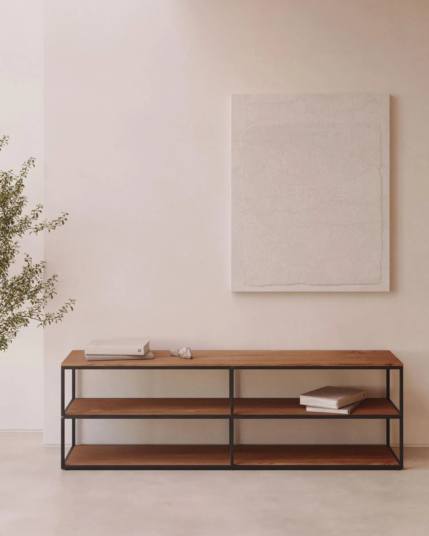 TV-Möbel Yoana: Stilvolles Design aus Eichenfurnier und weißem Metall, 160x40 cm, ideal für modernes Wohnen.