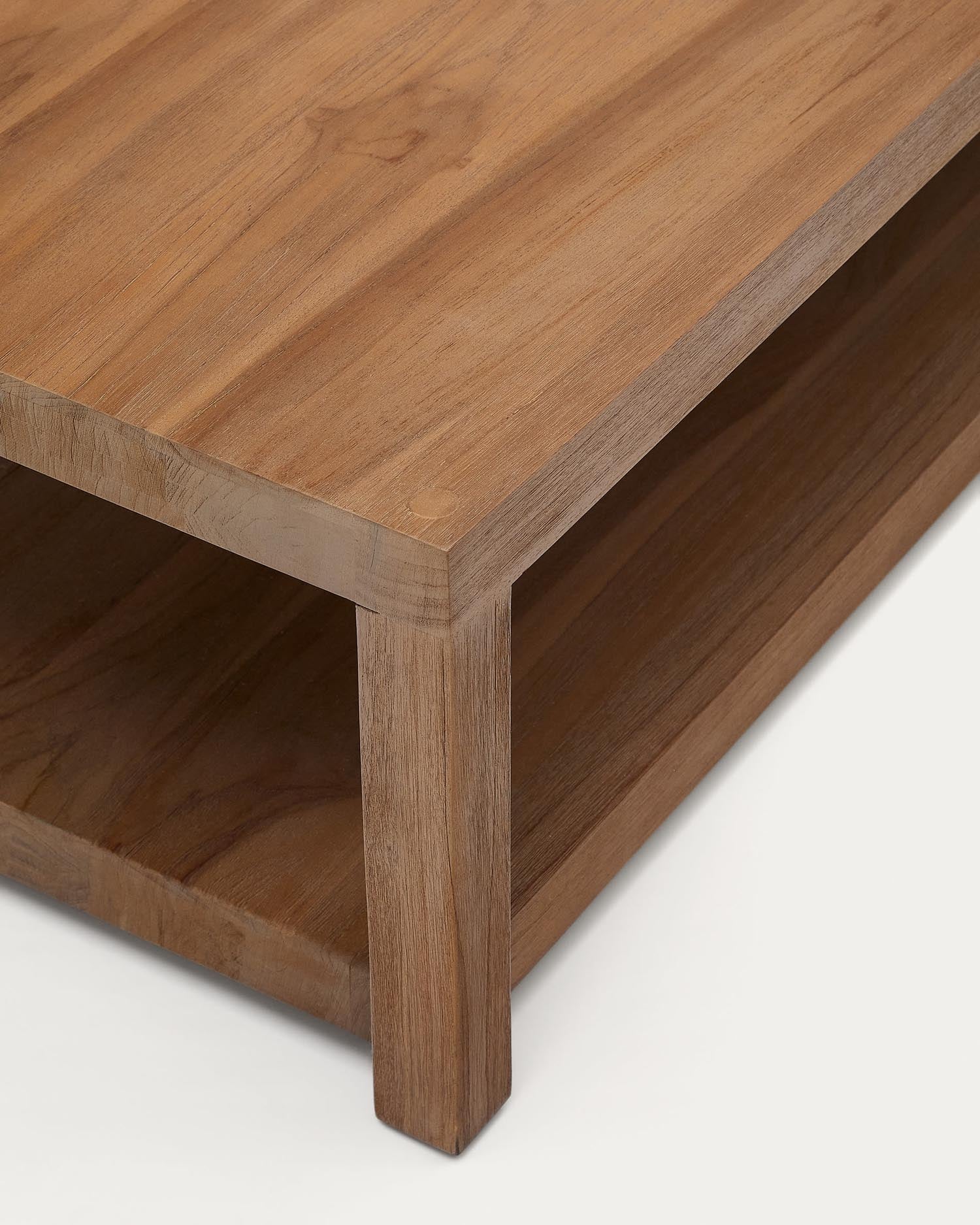 Entdecken Sie den Sashi Couchtisch aus massivem Teakholz (150 x 70 cm) von Kave Home – ein stilvolles, langlebiges Möbelstück für jedes Zuhause.