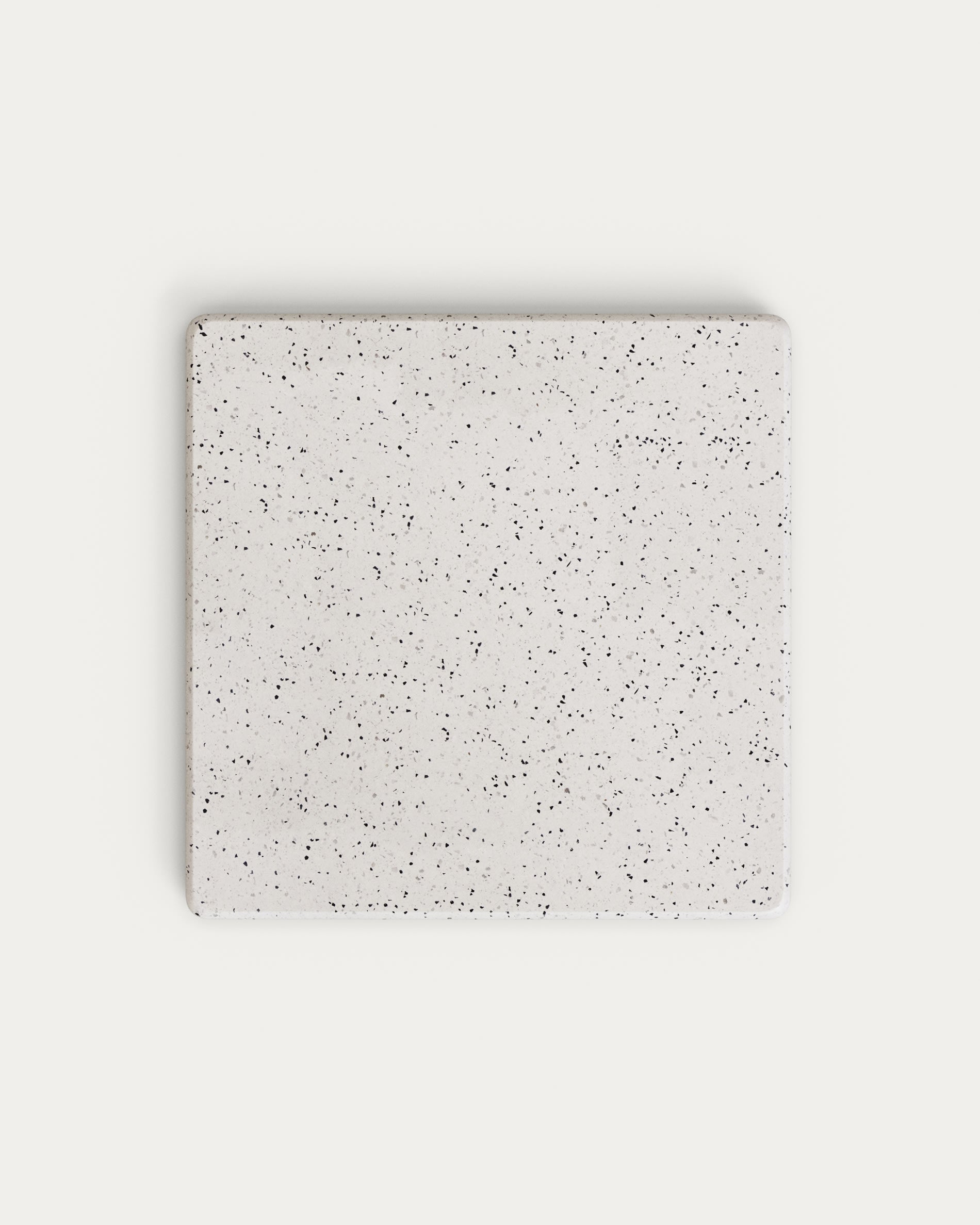 Moderner Saura Bartisch mit stabilem schwarzem Metallgestell und stilvoller weisser Terrazzo-Platte, 70x70x70 cm, von Kave Home.