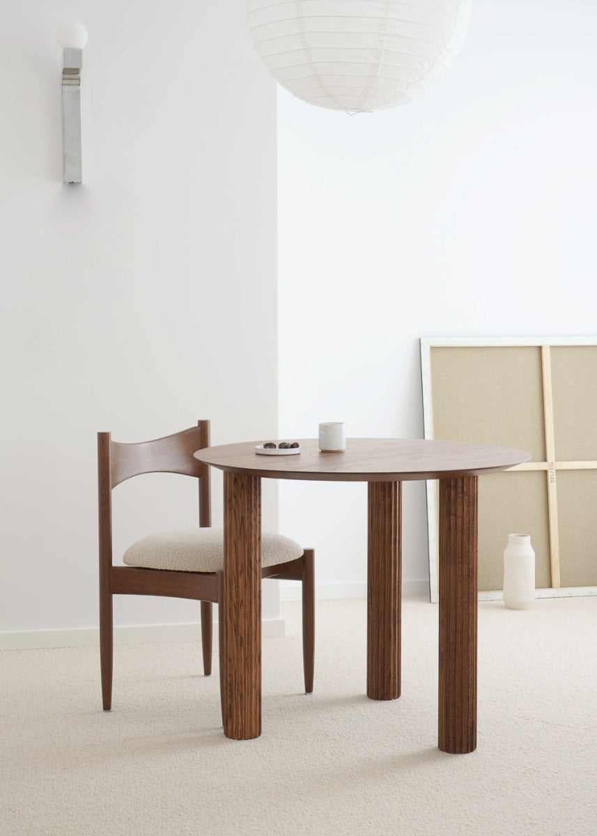 Moderner Cafeteriatisch FILR90 aus Holz von Tamo, rechteckig, mit stilvollem Design und warmer Holzmaserung, perfekt für Esszimmer und Cafés.