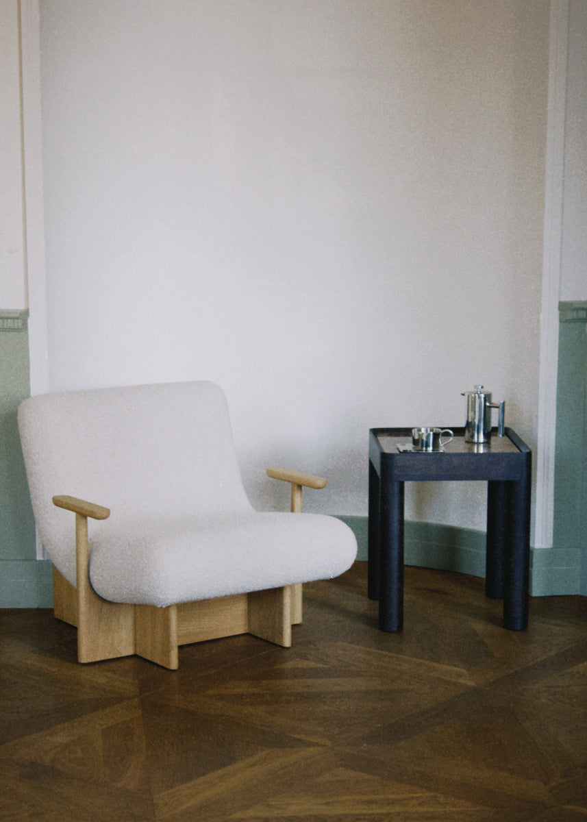 Moderner Inset IST41 Beistelltisch von Tamo, ideal für stilvolle Akzente in jedem Raum, vereint Funktionalität und ansprechendes Design.