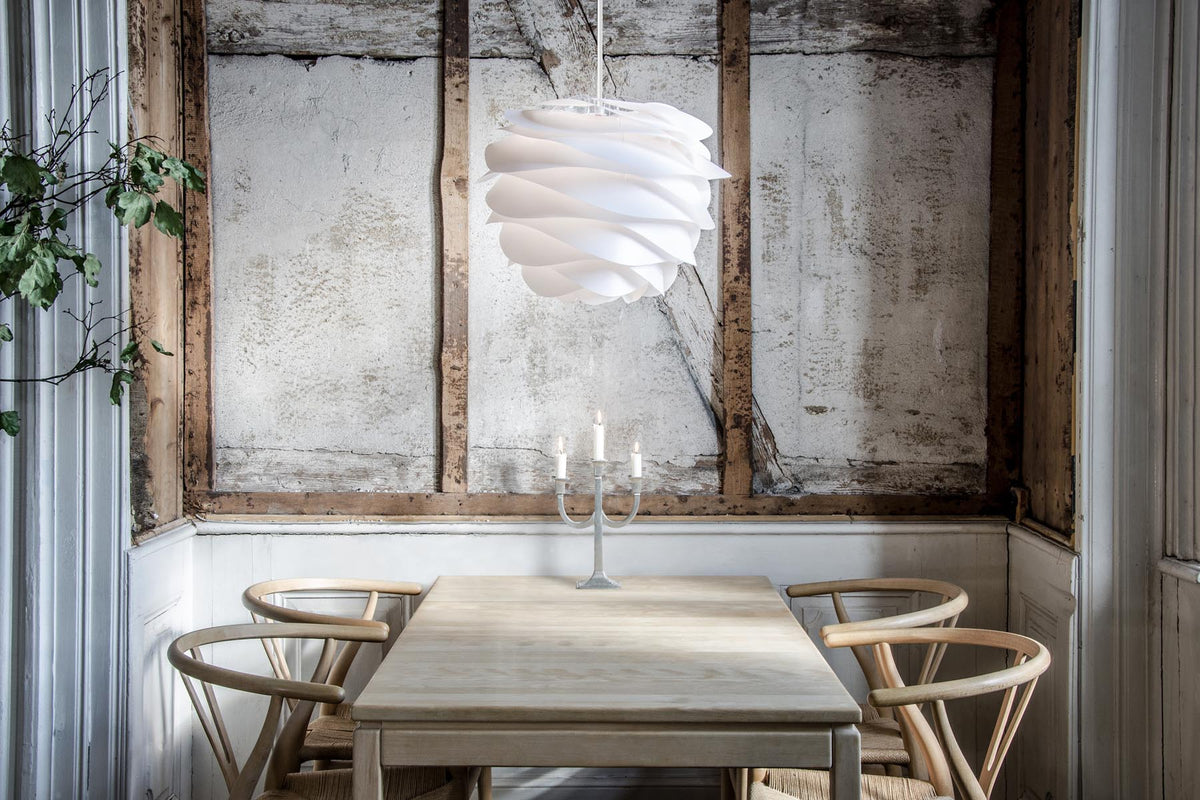 Carmina  Lampenschirm in White präsentiert im Onlineshop von KAQTU Design AG. Lampenschirm ist von Umage