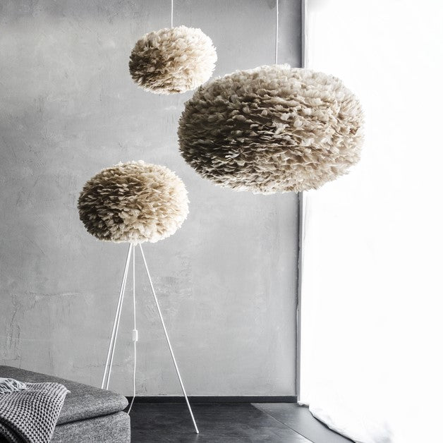 Schöner Eos Lampenschirm von Umage in reinem Weiß, perfekt für eine moderne und einladende Atmosphäre in jedem Raum.
