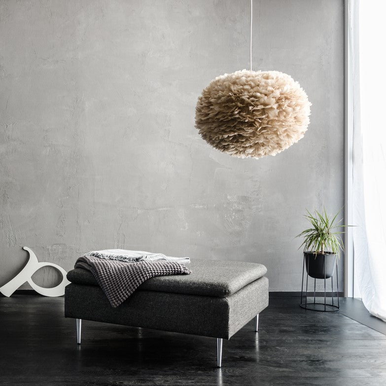 Stilvoller Eos Lampenschirm in warmem Beige, perfekt für eine gemütliche Atmosphäre und vielseitige Einrichtungsmöglichkeiten.
