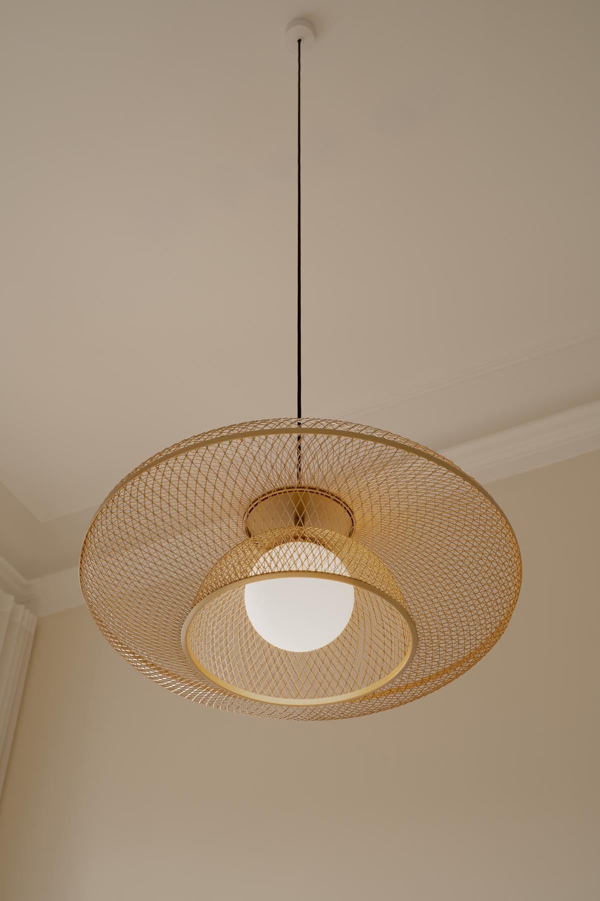 Faraday Lampenschirm in Brass präsentiert im Onlineshop von KAQTU Design AG. Lampenschirm ist von Umage