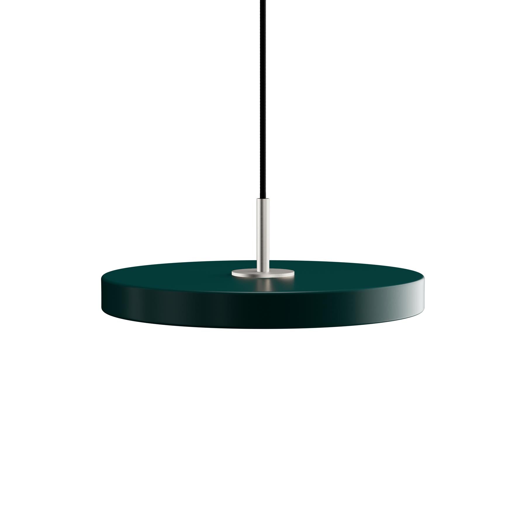 Stilvolle Asteria Mini Pendellampe in Saffron Yellow, perfekt für zeitgemäße Wohnräume und schafft eine einladende Atmosphäre.