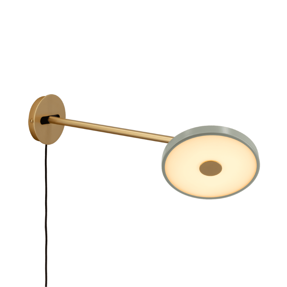 Asteria Wandleuchte long mit Kabel in Nuance Olive präsentiert im Onlineshop von KAQTU Design AG. Wandleuchte ist von Umage