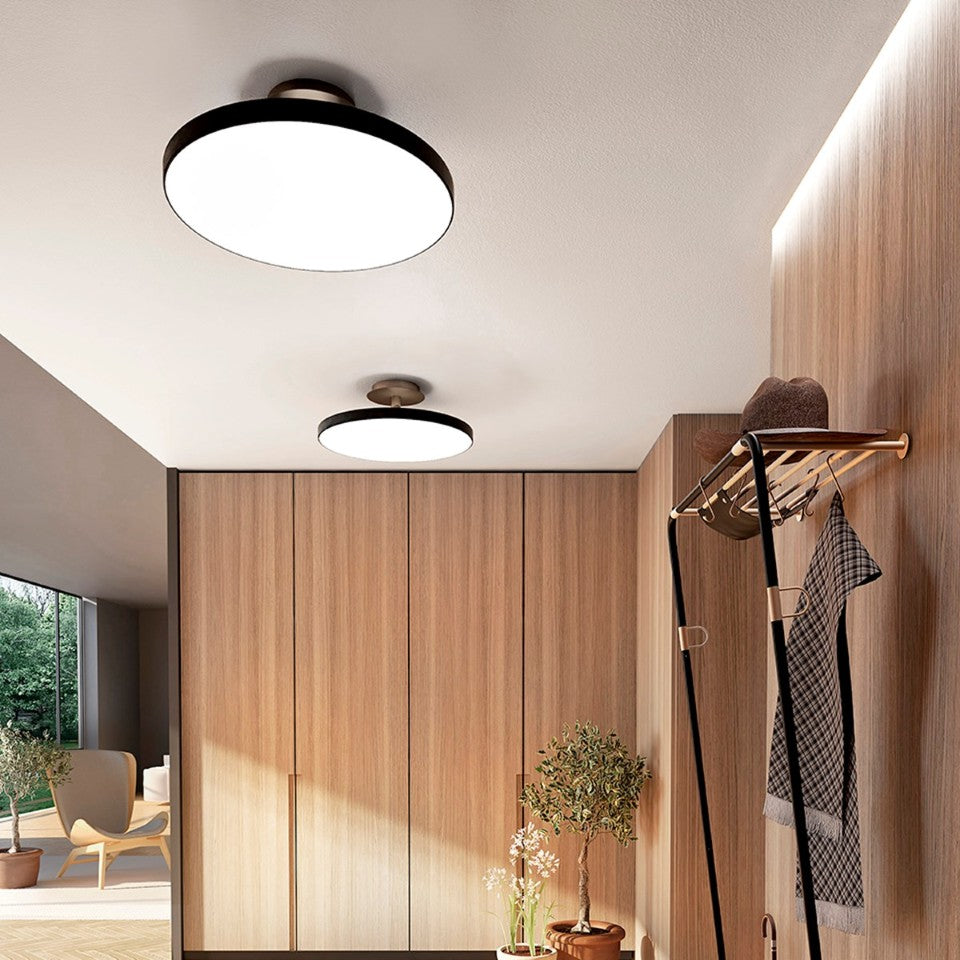 Elegante Asteria UP Deckenleuchte in Anthrazitgrau, ideal für stilvolle Innenräume, erhältlich bei KAQTU Design AG.