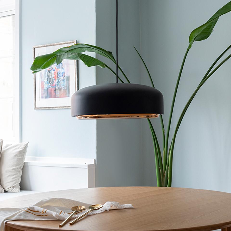 Hazel Medium  Pendellampe in Black präsentiert im Onlineshop von KAQTU Design AG. Pendelleuchte ist von Umage