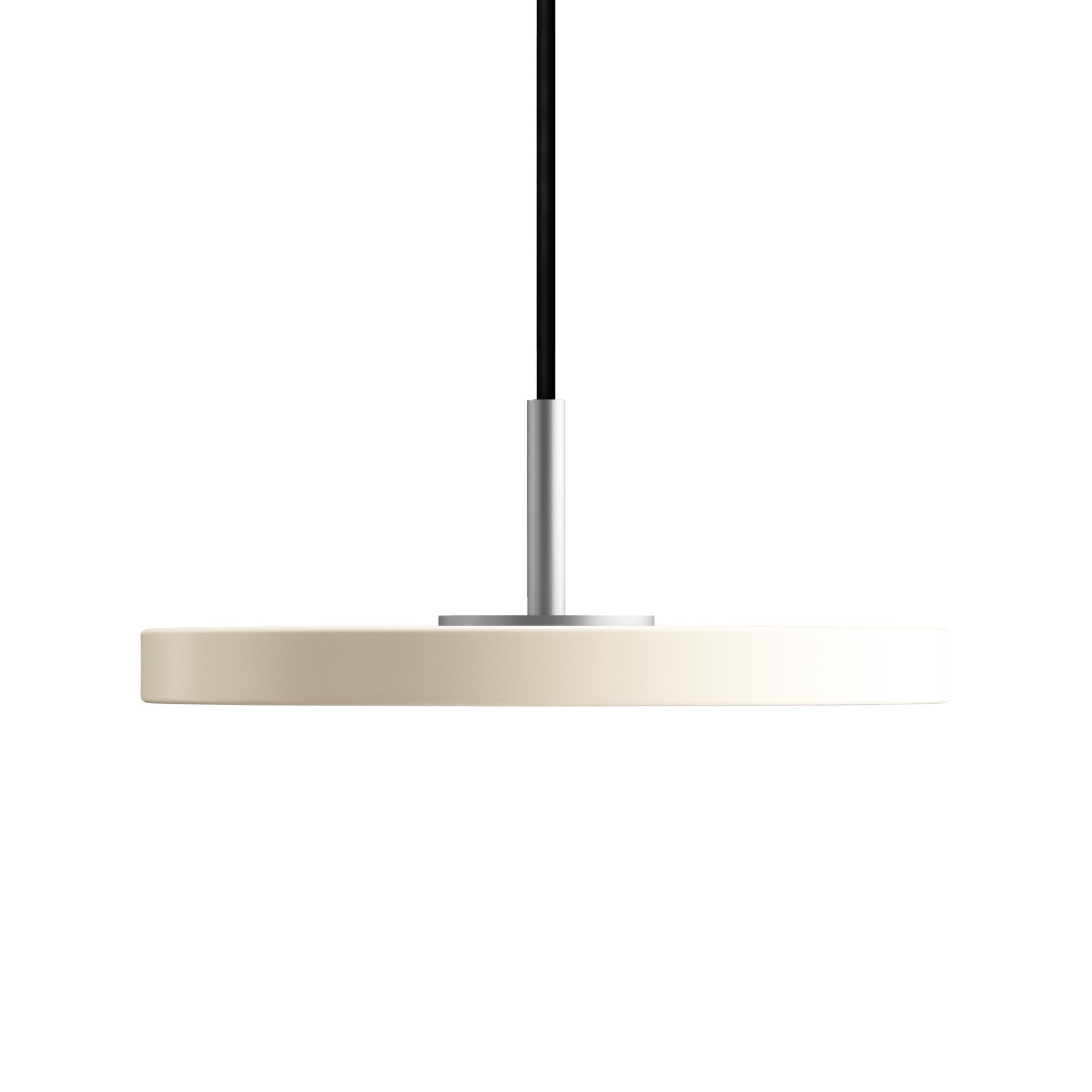 Stilvolle Asteria Micro Pendelleuchte in sanftem Pearl White, perfekt für zeitgemäße Innenräume und gemütliche Lichtakzente.