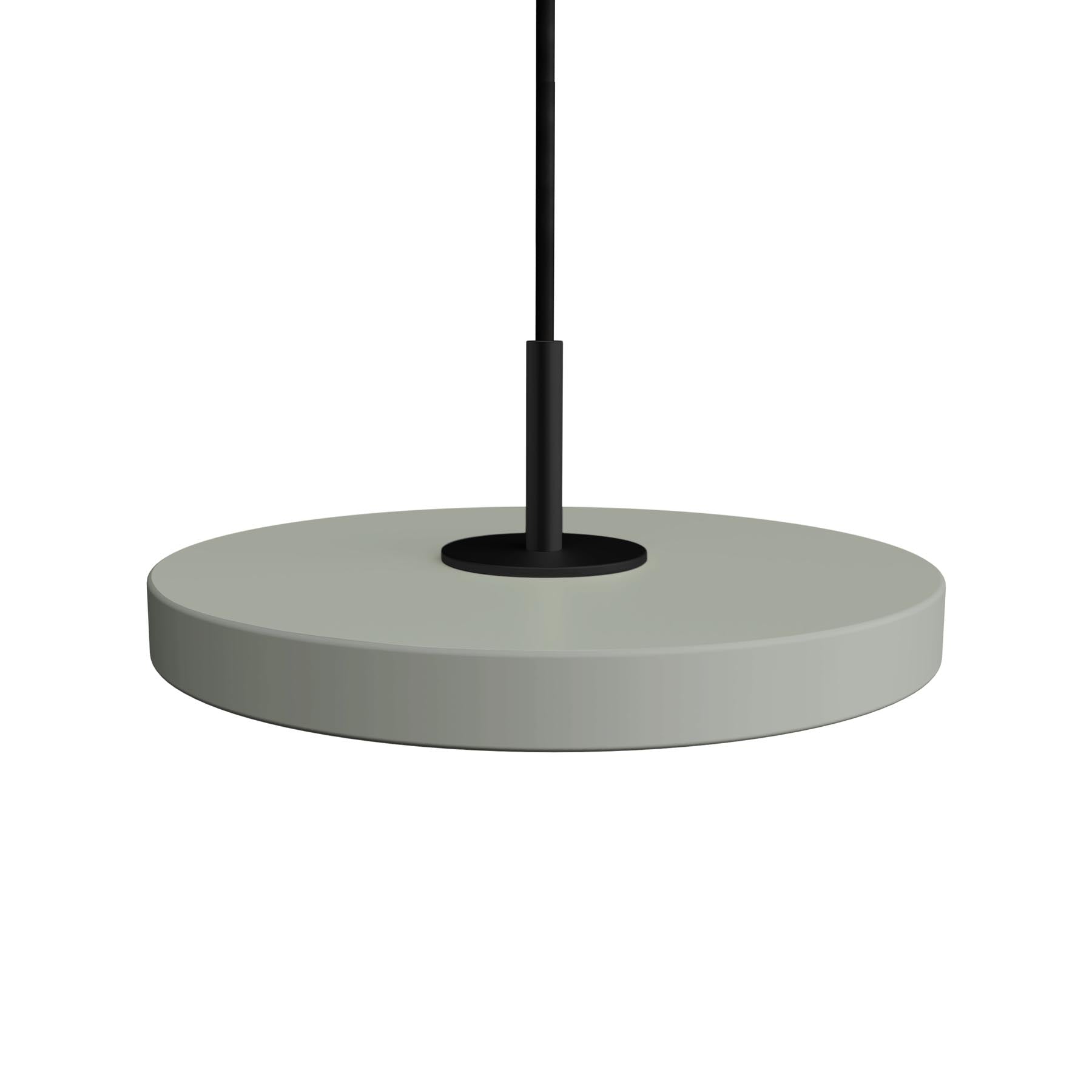 Stilvolle Asteria Micro Pendelleuchte in Olivgrün, perfekt für moderne Wohnräume und sorgt für ein gemütliches Lichtambiente.