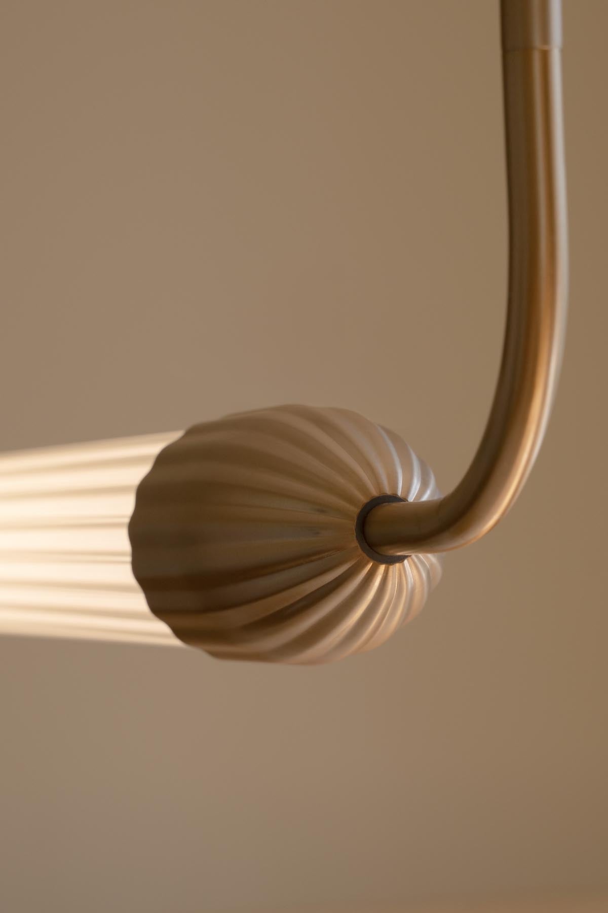 Moderne Pendelleuchte "Lemon Squeeze" in ansprechendem Design, ideal für stimmungsvolle Beleuchtung und kreative Raumgestaltung.
