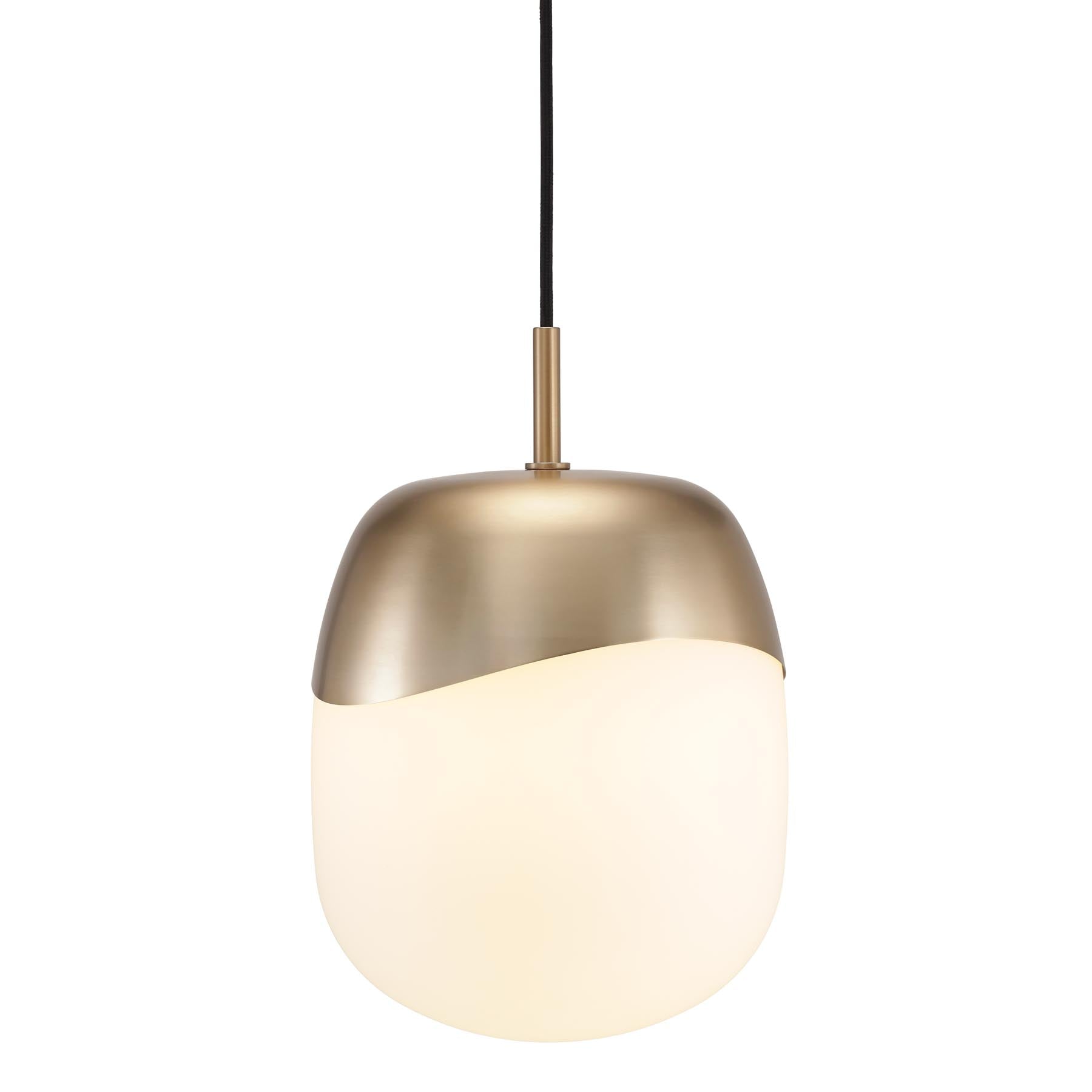 Spring Pendellampe in  präsentiert im Onlineshop von KAQTU Design AG. Pendelleuchte ist von Umage
