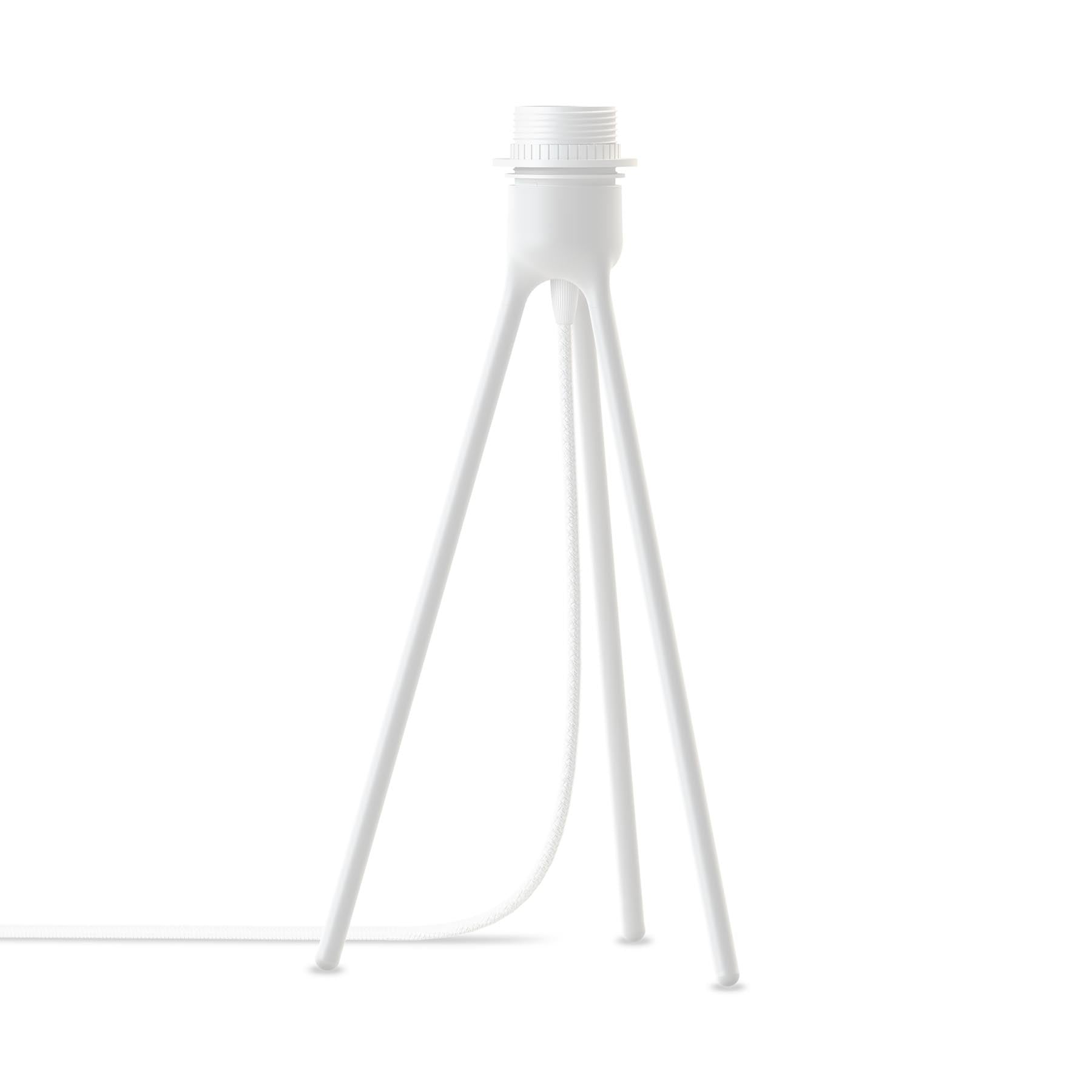 Moderner Tisch Tripod Lampenständer von Umage in strahlendem Weiß, perfekt für kreative Lichtakzente und zeitgemäße Wohnräume.