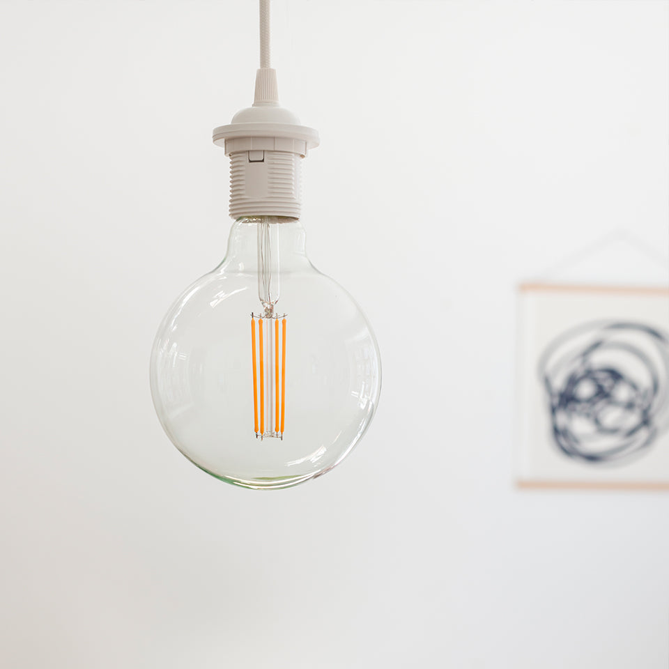 Idea E27 in  präsentiert im Onlineshop von KAQTU Design AG. Leuchtmittel ist von Umage