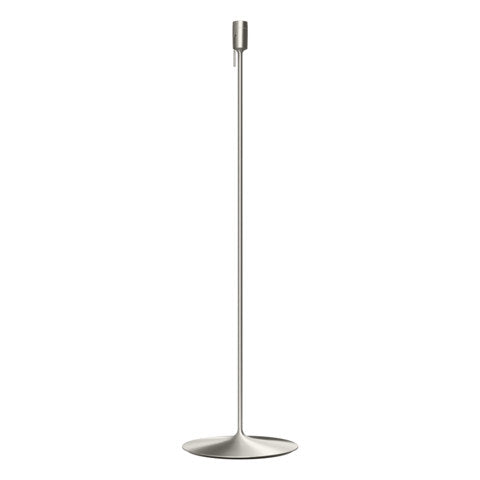 Santé Stehleuchte in Brushed Steel präsentiert im Onlineshop von KAQTU Design AG. Lampenständer ist von Umage