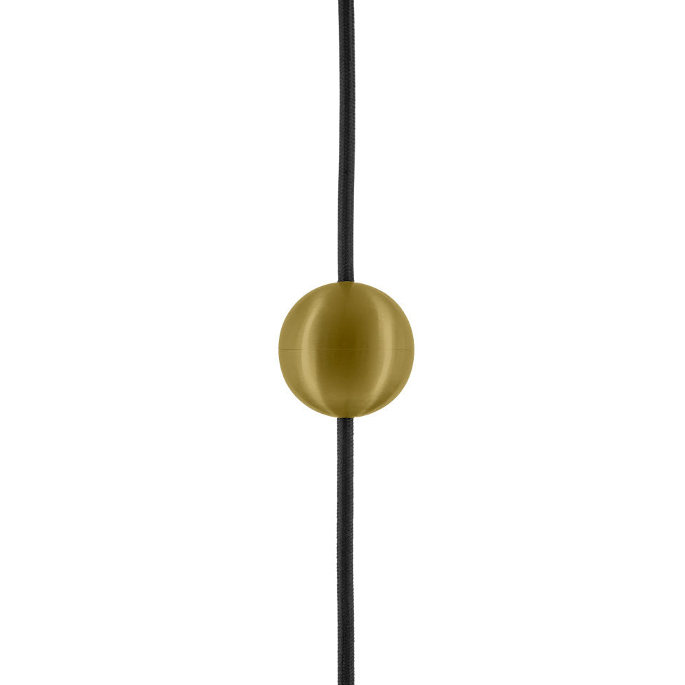 Cord Connector in Brushed Brass präsentiert im Onlineshop von KAQTU Design AG. Kabel / Lampenfassung ist von Umage