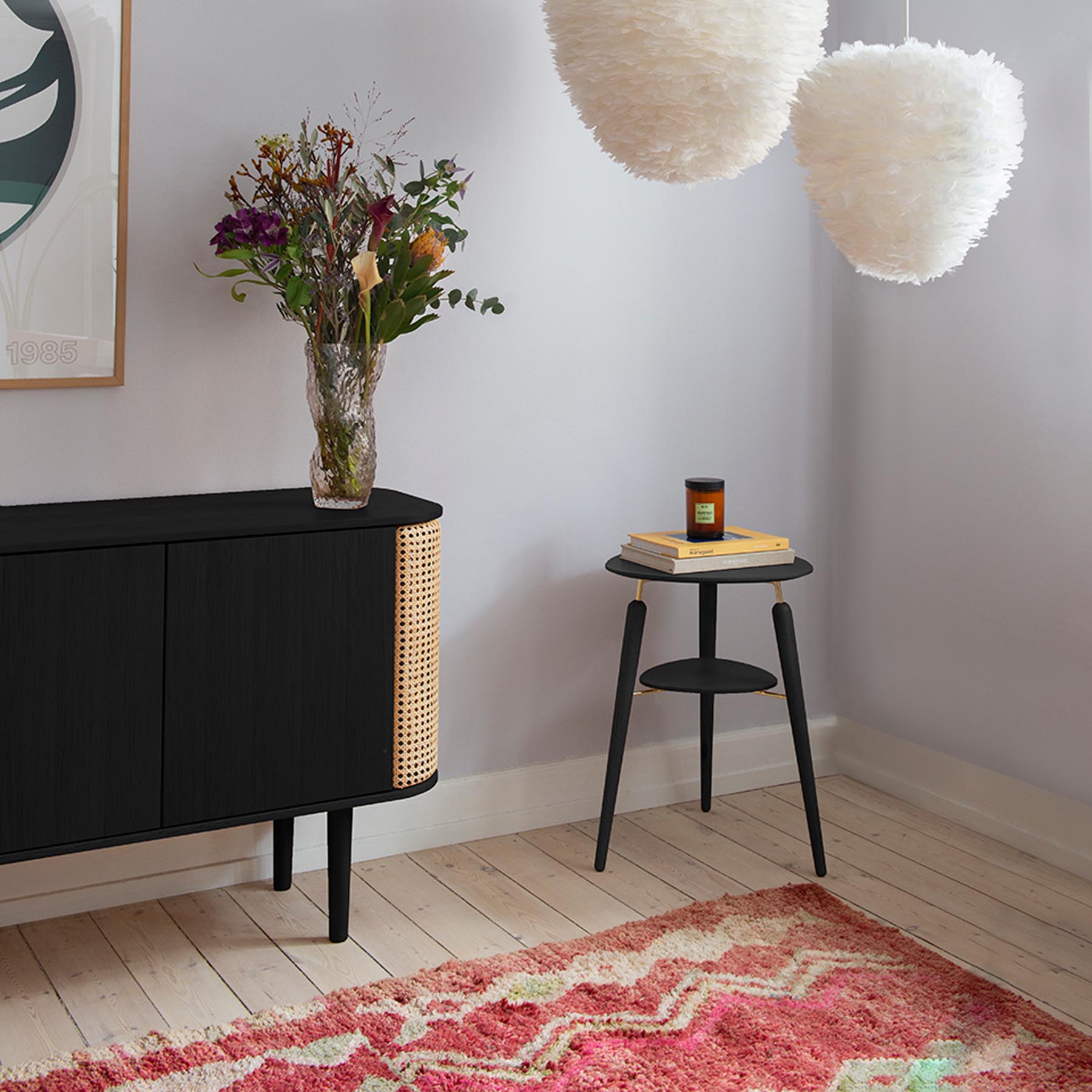 Moderner My Spot Beistelltisch von Umage, präsentiert in einem ansprechenden Design mit edlem Messing-Finish, perfekt für jedes Zuhause.