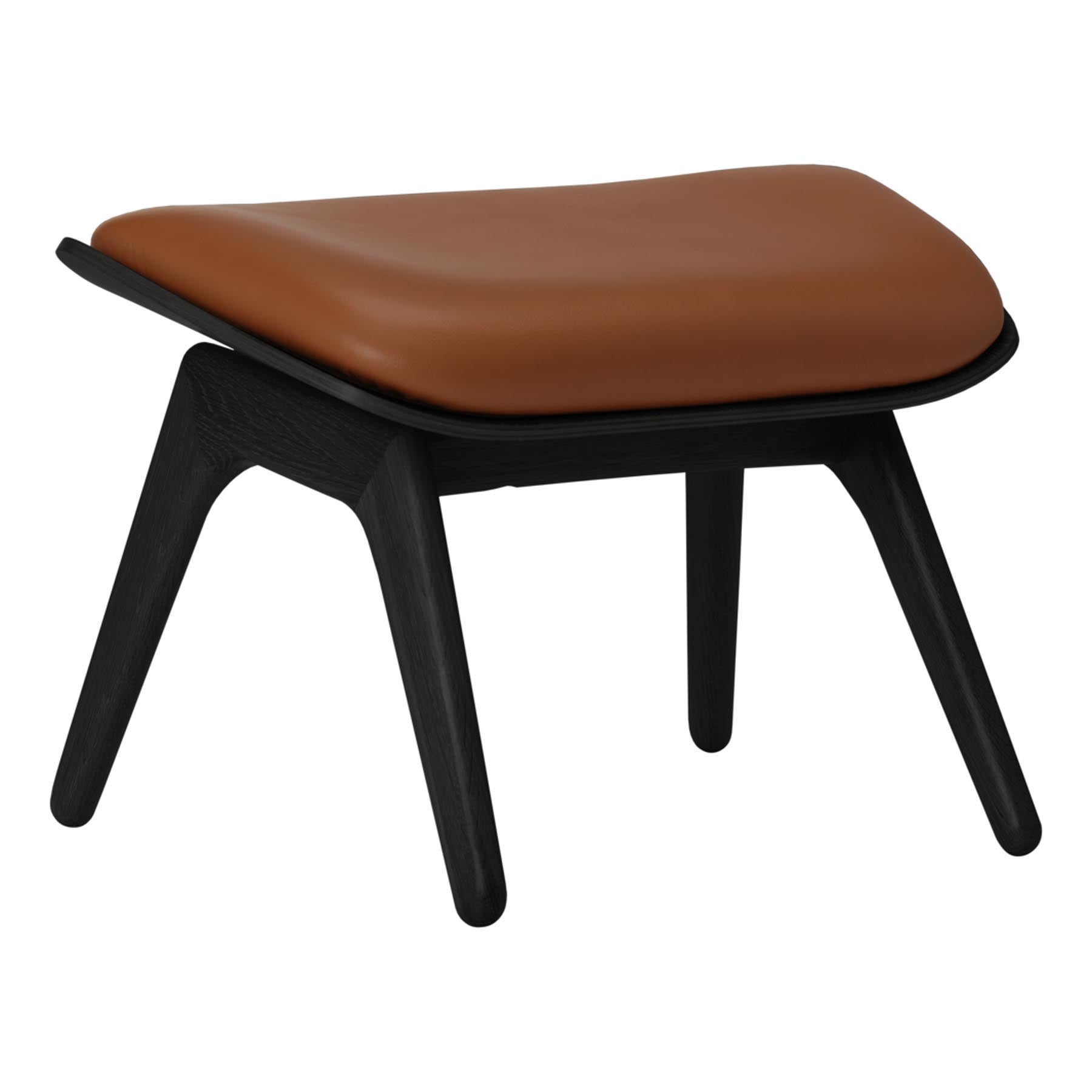 Stilvoller Reader Ottoman in warmem Cognac, perfekt für entspannte Leseecken und moderne Wohnräume, entworfen von Umage.