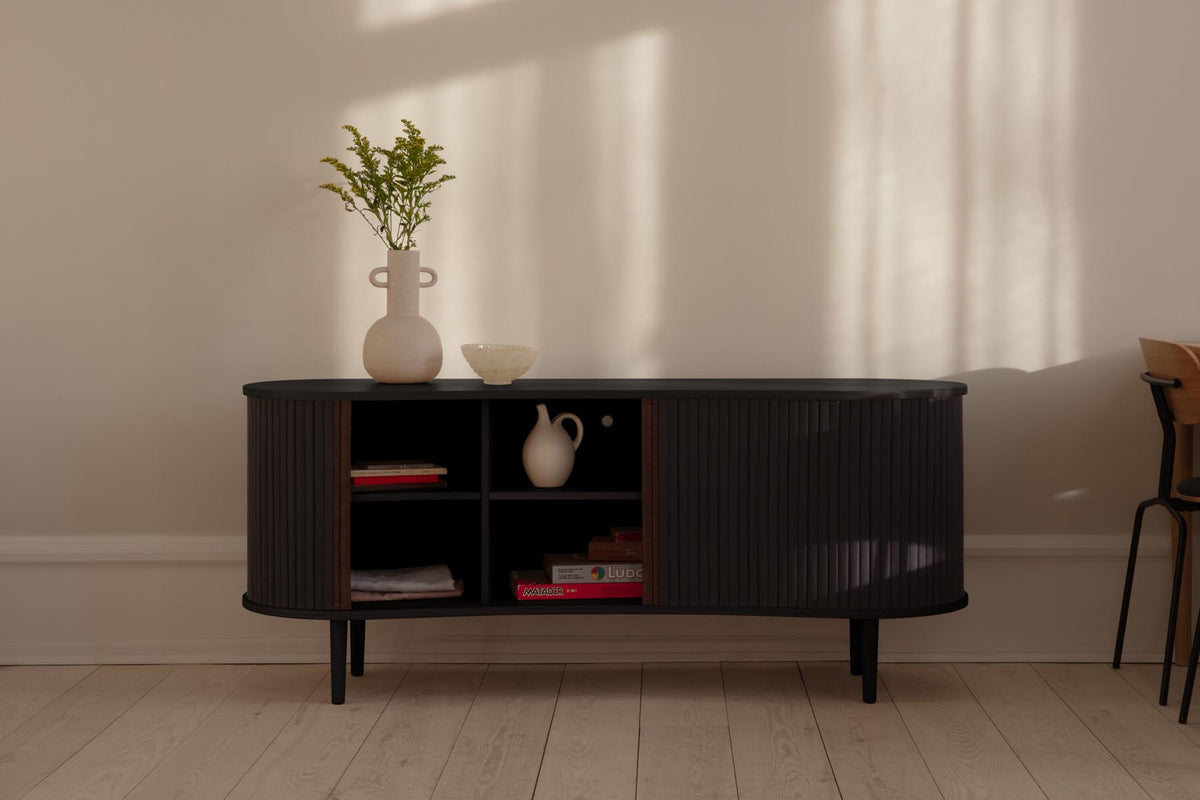 Audacious Sideboard in Shadow präsentiert im Onlineshop von KAQTU Design AG. Sideboard ist von Umage