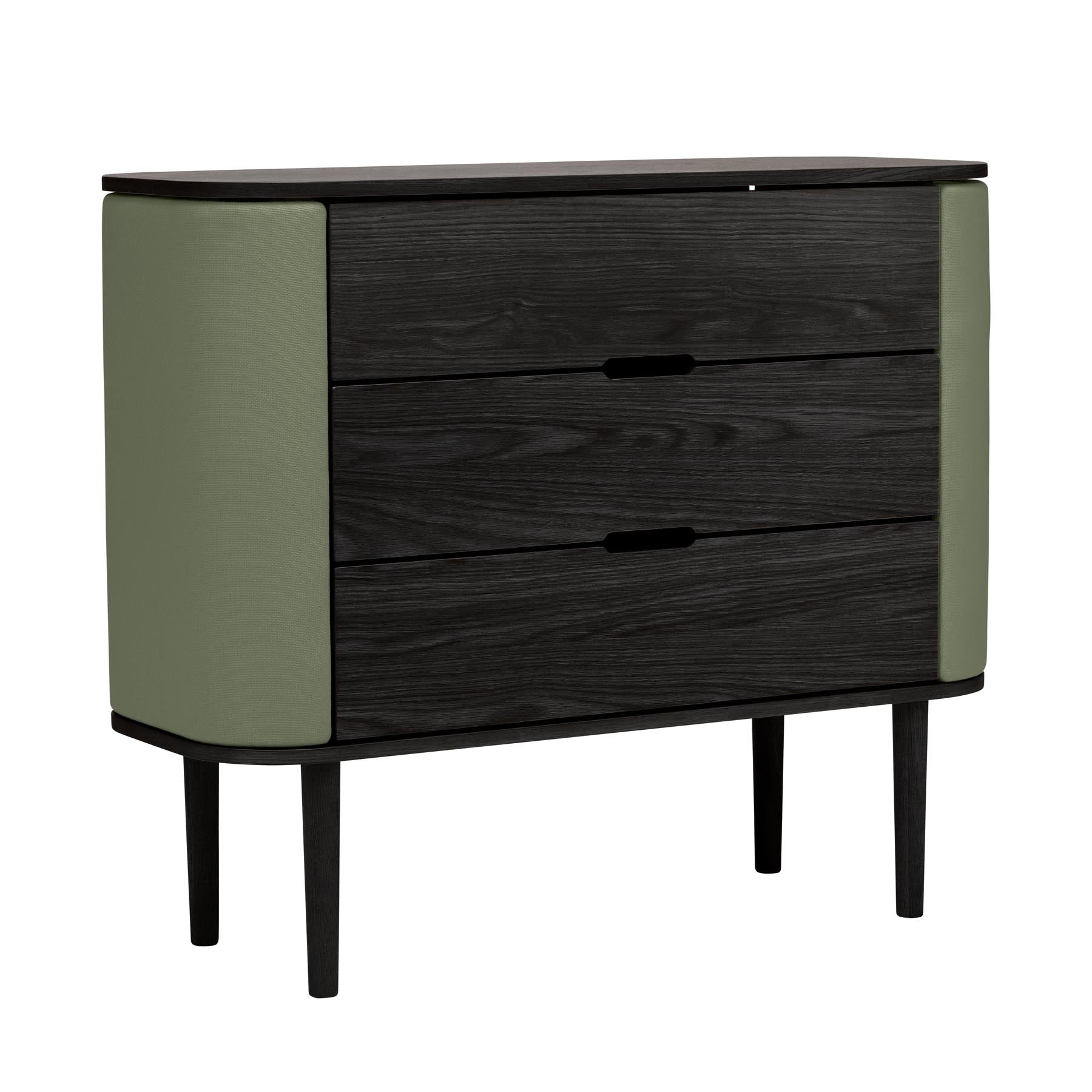 Moderne Kommode Treasures Dresser von Umage, die durch ihr ansprechendes Design und praktische Fächer überzeugt.