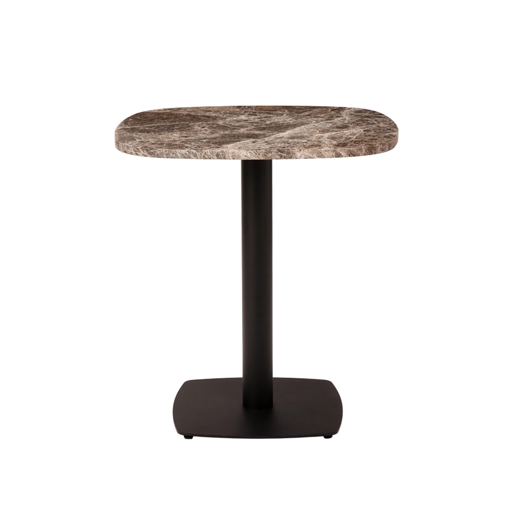 Eleganter Gather Cafétisch von Umage, perfekt für gesellige Zusammenkünfte und als stilvolles Möbelstück in jedem Essbereich.