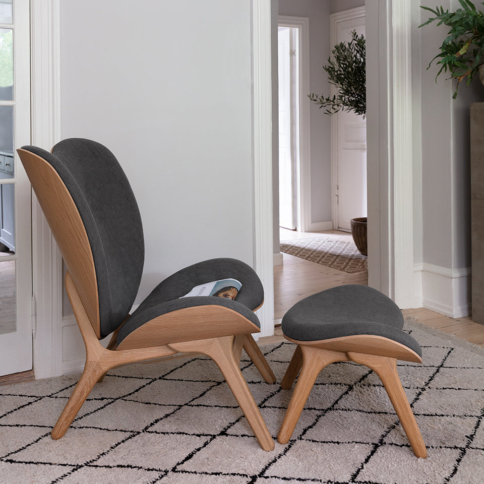 Eleganter A Conversation Piece Tall Sessel von Umage in stilvollem Shadow, ideal für moderne Wohnräume und gemütliche Gespräche.