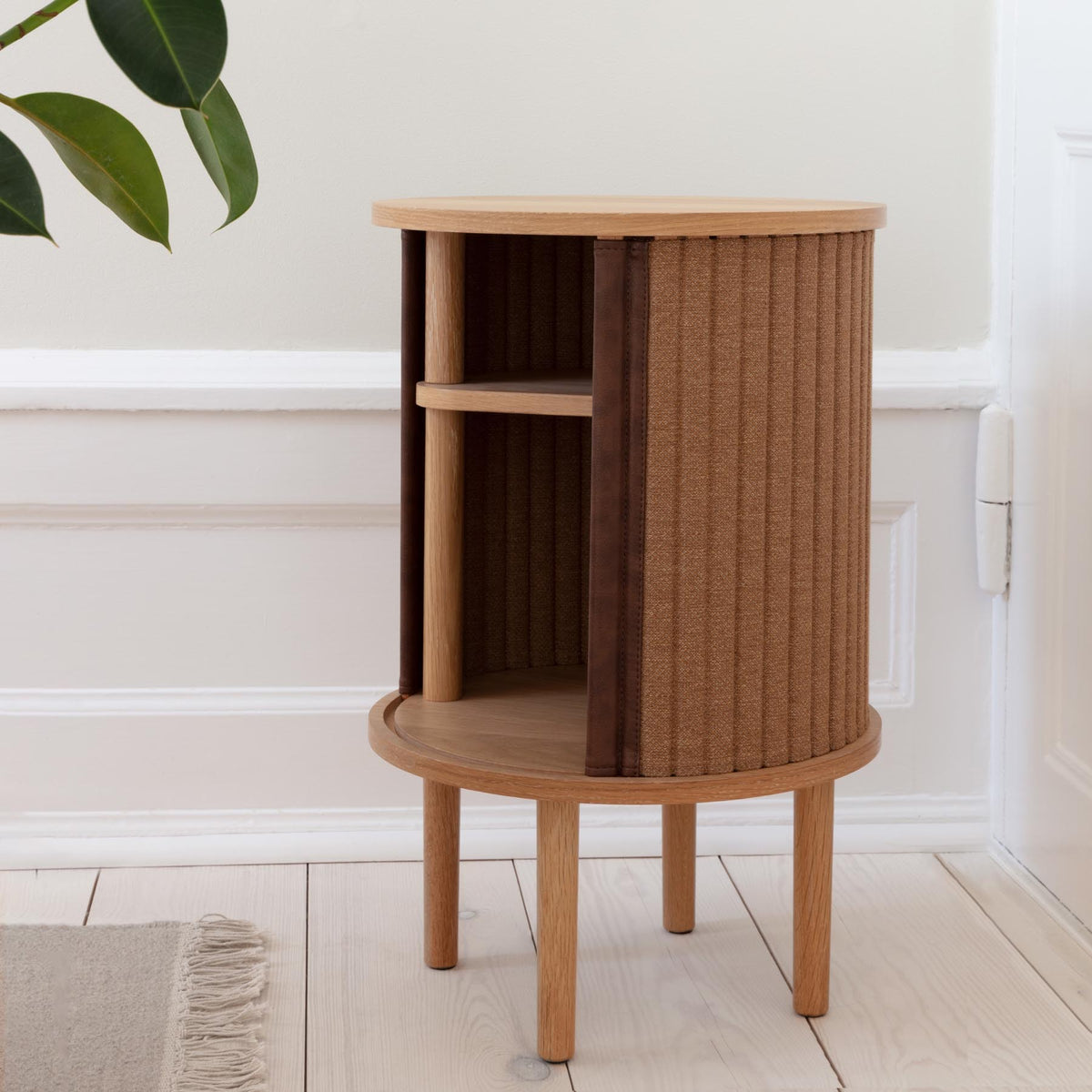 Audacious Sideboard Mini in Sugar Brown präsentiert im Onlineshop von KAQTU Design AG. Sideboard ist von Umage