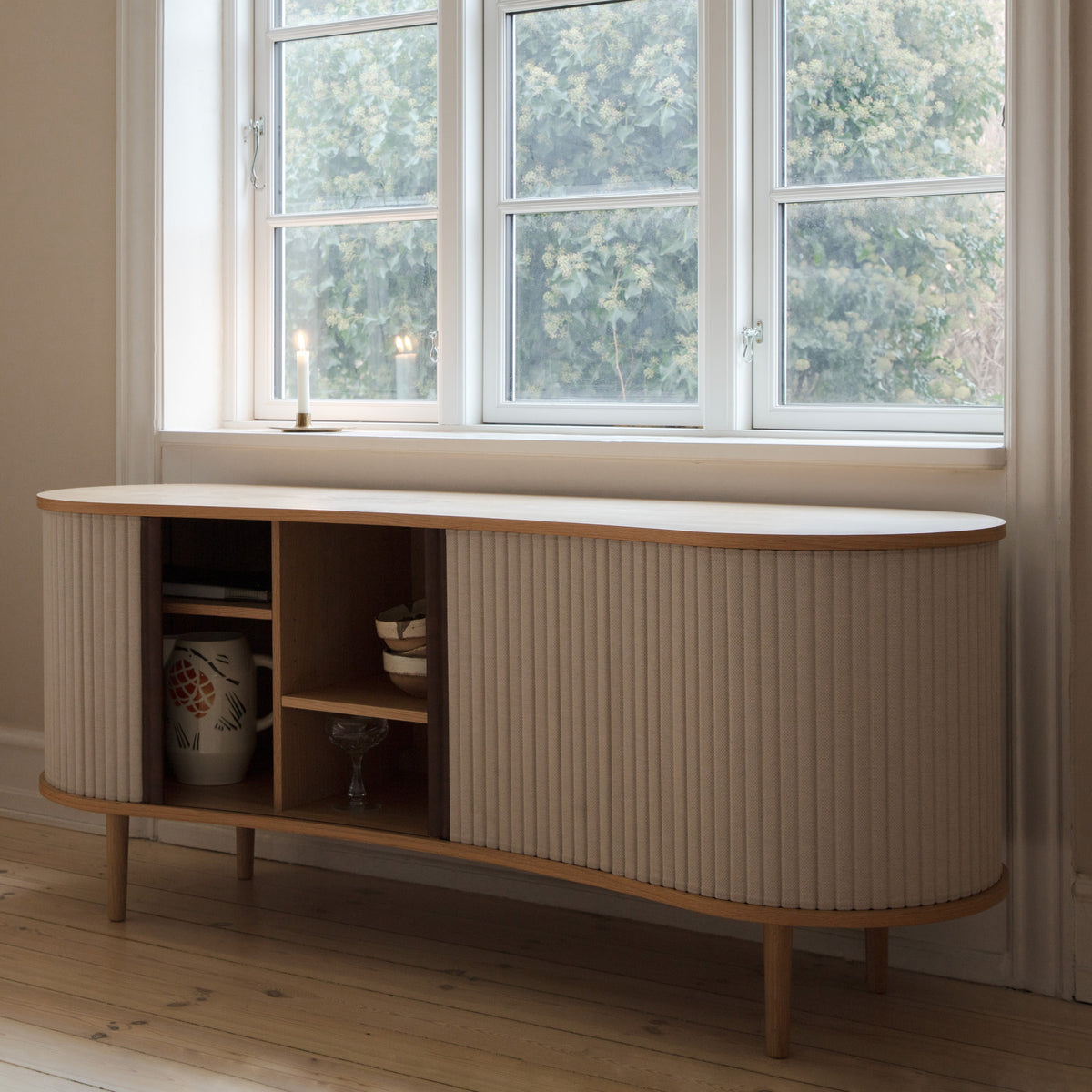 Audacious Sideboard in White Sands präsentiert im Onlineshop von KAQTU Design AG. Sideboard ist von Umage