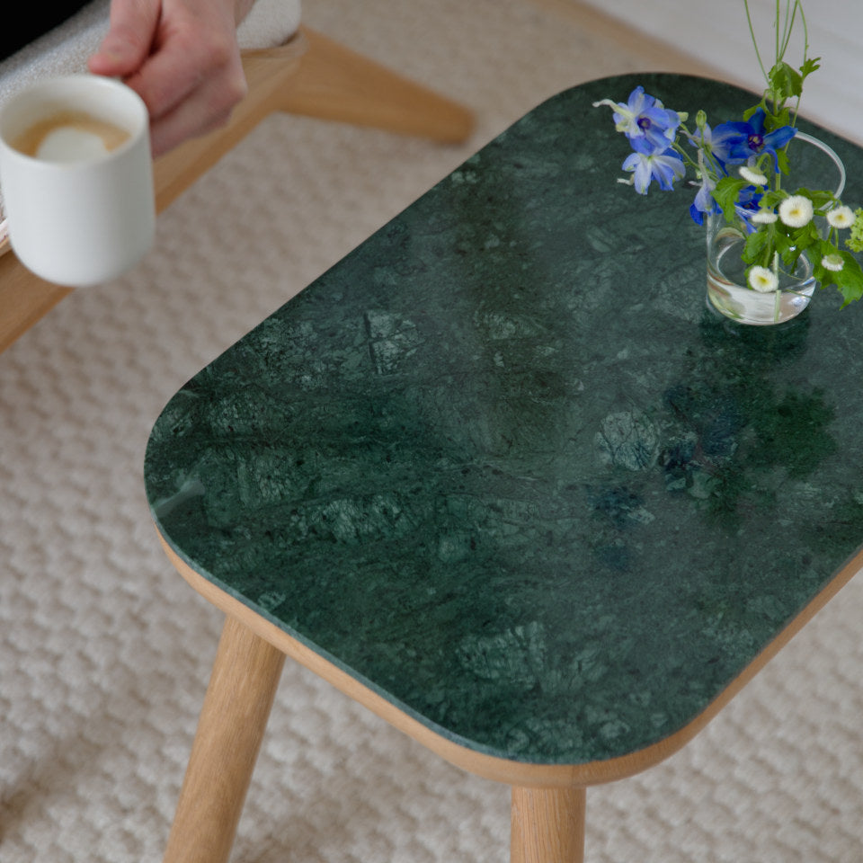 Paff low Beistelltisch in Green Marble präsentiert im Onlineshop von KAQTU Design AG. Beistelltisch ist von Umage