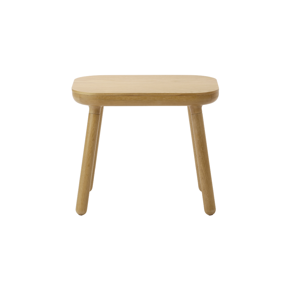Eleganter Paff low Beistelltisch von Umage, gefertigt aus edler Eiche, ideal für zeitgemäße Wohnräume und geschmackvolle Einrichtung.