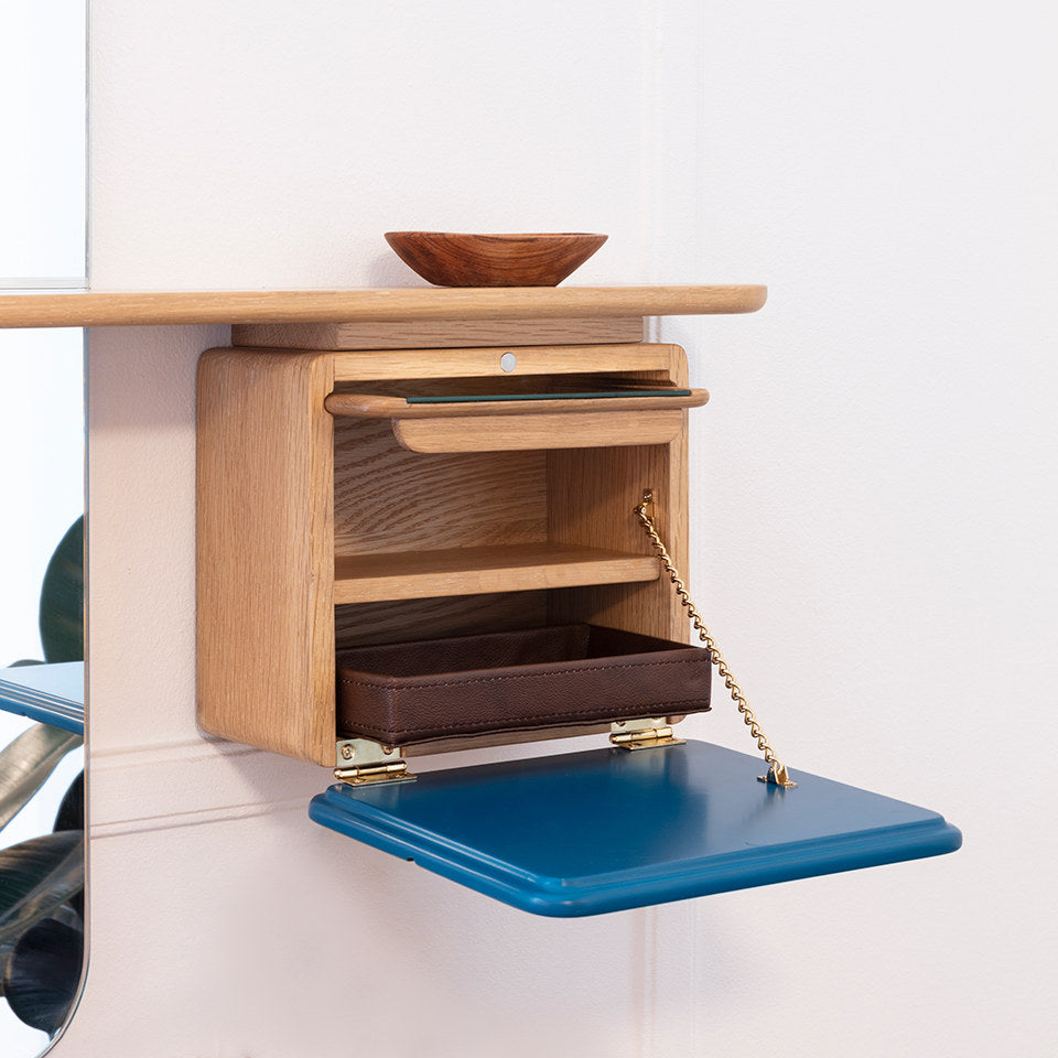 One More Look Wandregal in Petrol Blue präsentiert im Onlineshop von KAQTU Design AG. Wandregal ist von Umage