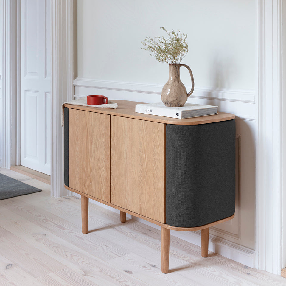 Treasures 2-türig Sideboard in Shadow präsentiert im Onlineshop von KAQTU Design AG. Sideboard ist von Umage