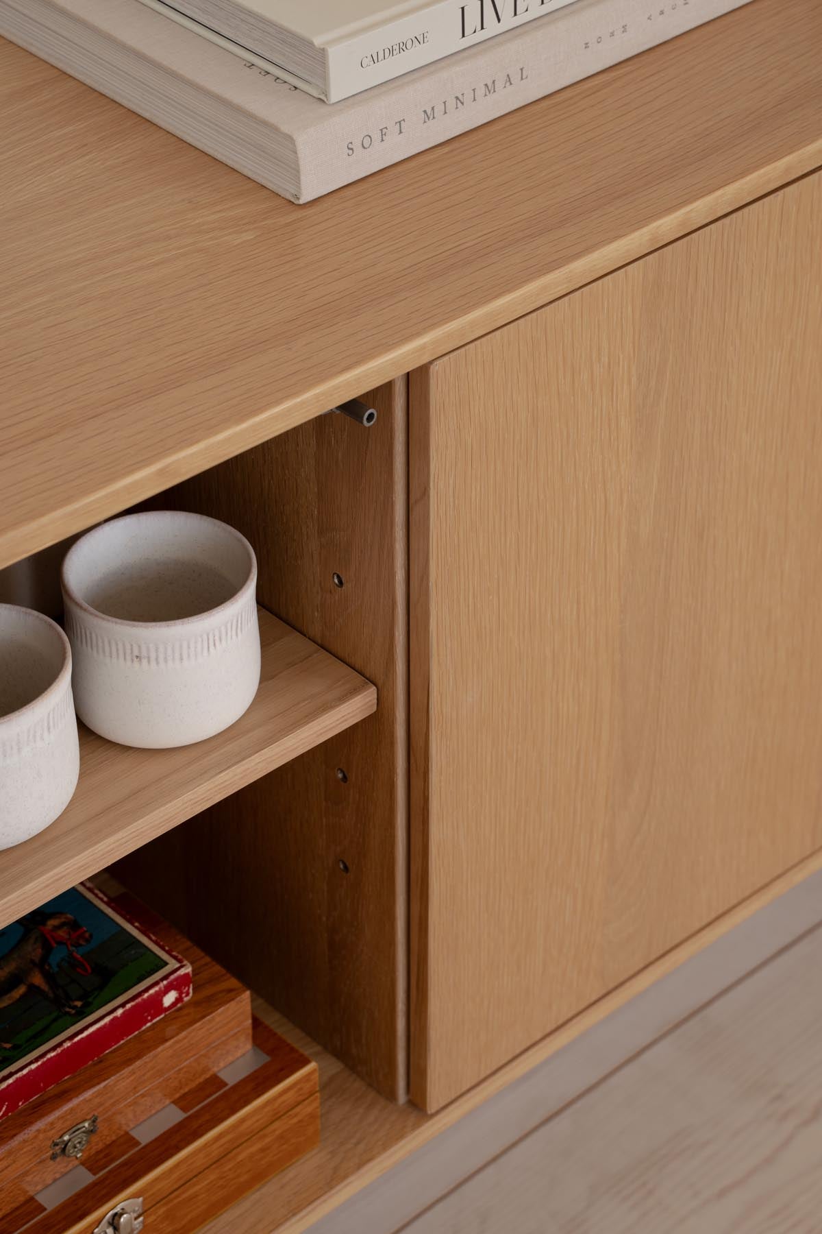 Treasures 3-türig Sideboard in Morning Meadows präsentiert im Onlineshop von KAQTU Design AG. Sideboard ist von Umage