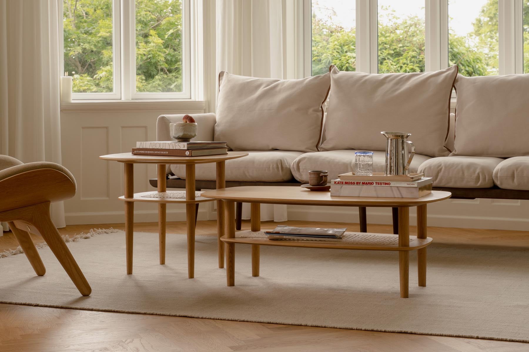 Moderner Together Smooth Square Couchtisch 60 von Umage, aus hochwertigem Eichenholz, perfekt für stilvolle Wohnzimmergestaltung.