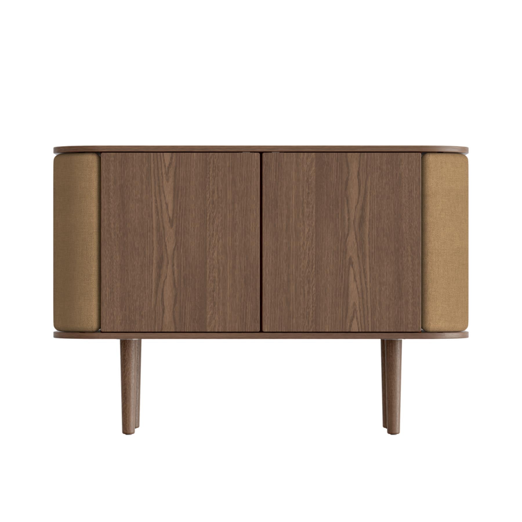 Elegantes 2-türiges Sideboard "Treasures" von Umage in warmem Sugar Brown, ideal für stilvolle Einrichtung und praktischen Stauraum.